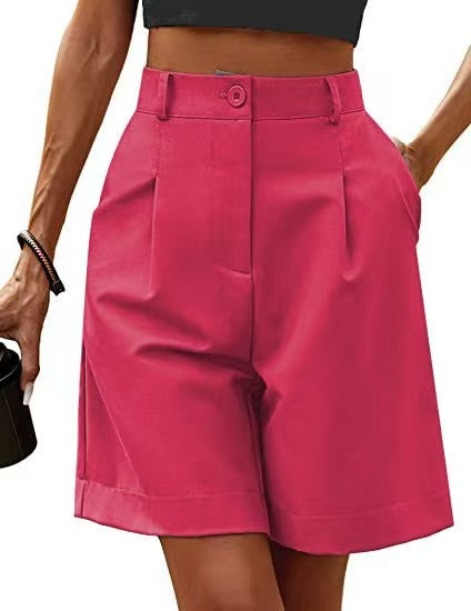 Knitted pleated Bermuda shorts