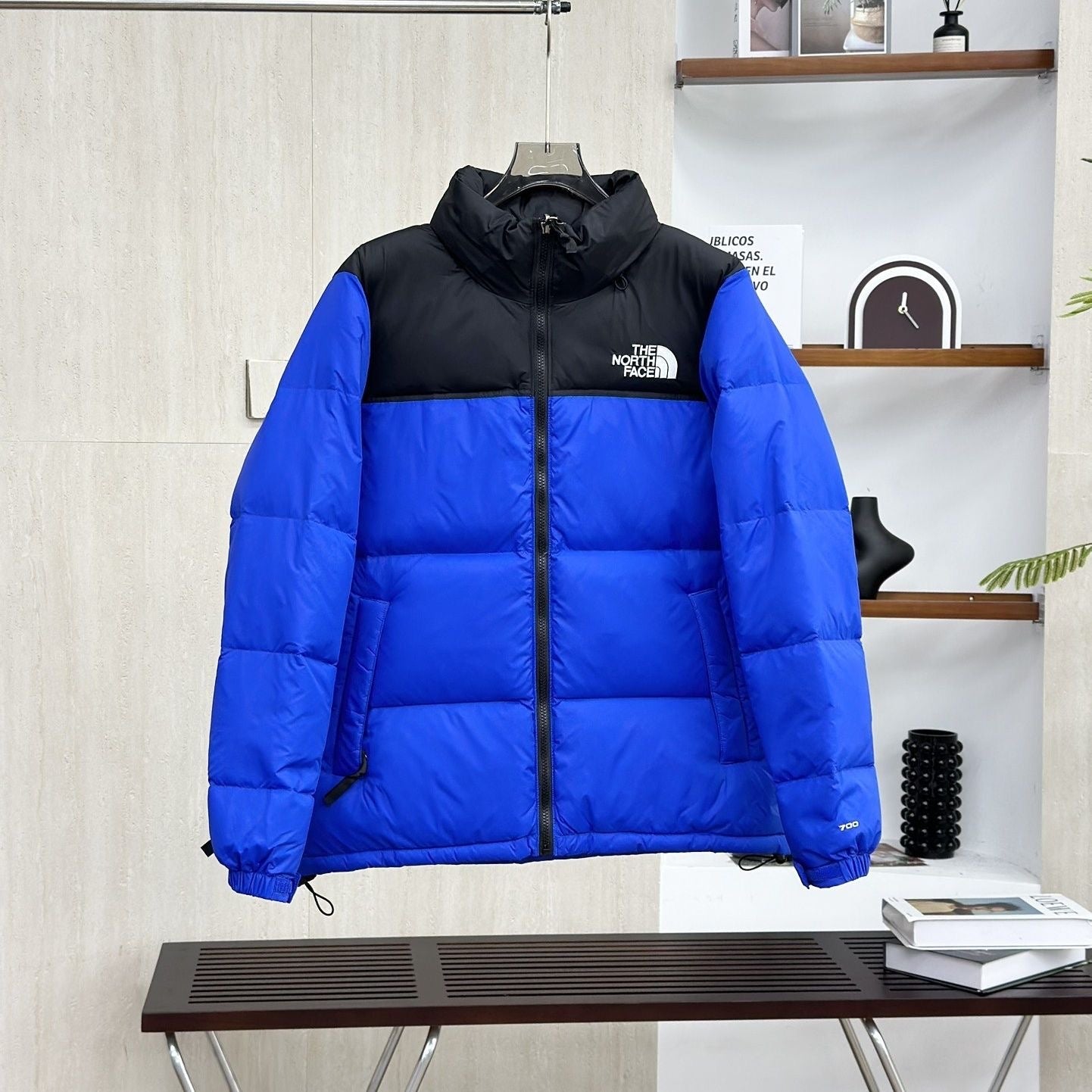 Unisex stand-collar embroidered thickened down jacket