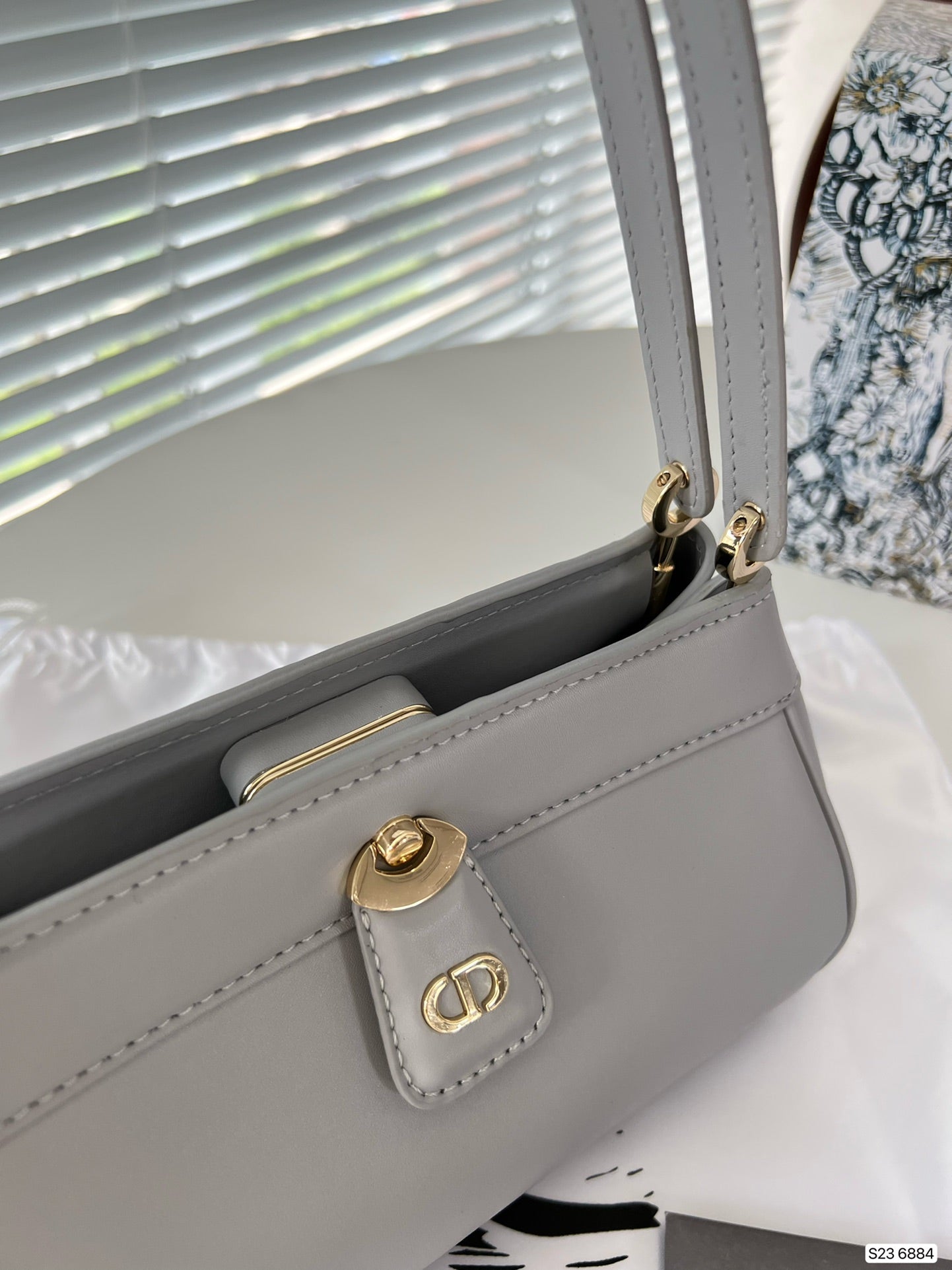 New for 23 years Vintage Elegant Bag