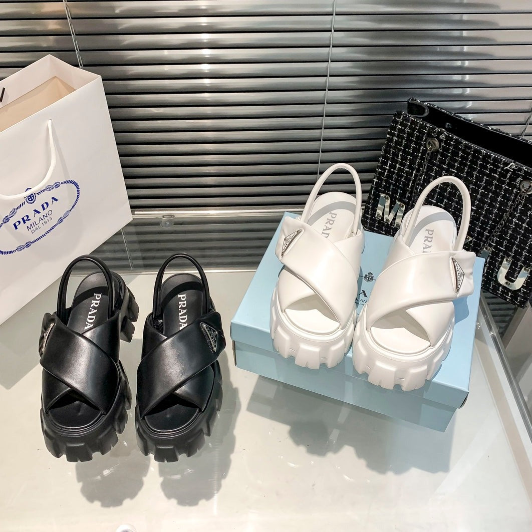 P  New Casual Sandals