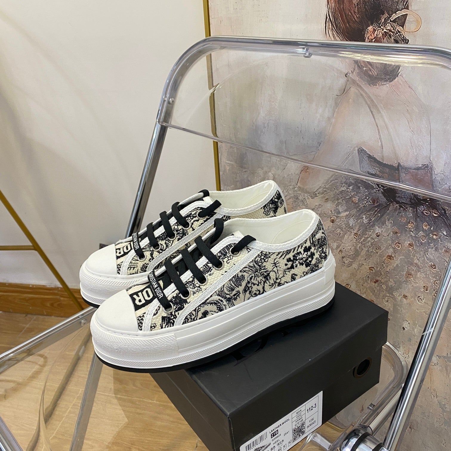 DIO*New muffin thick bottom embroidered canvas shoes