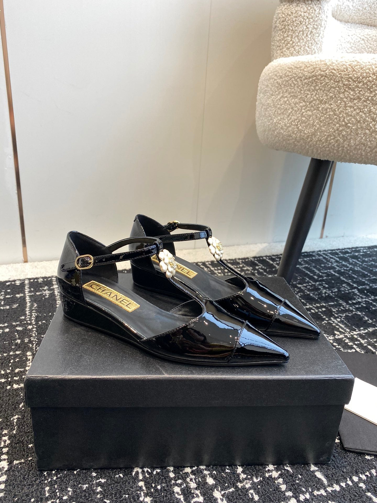 CH* 24 new Mary Jane wedge heel camellia shoes