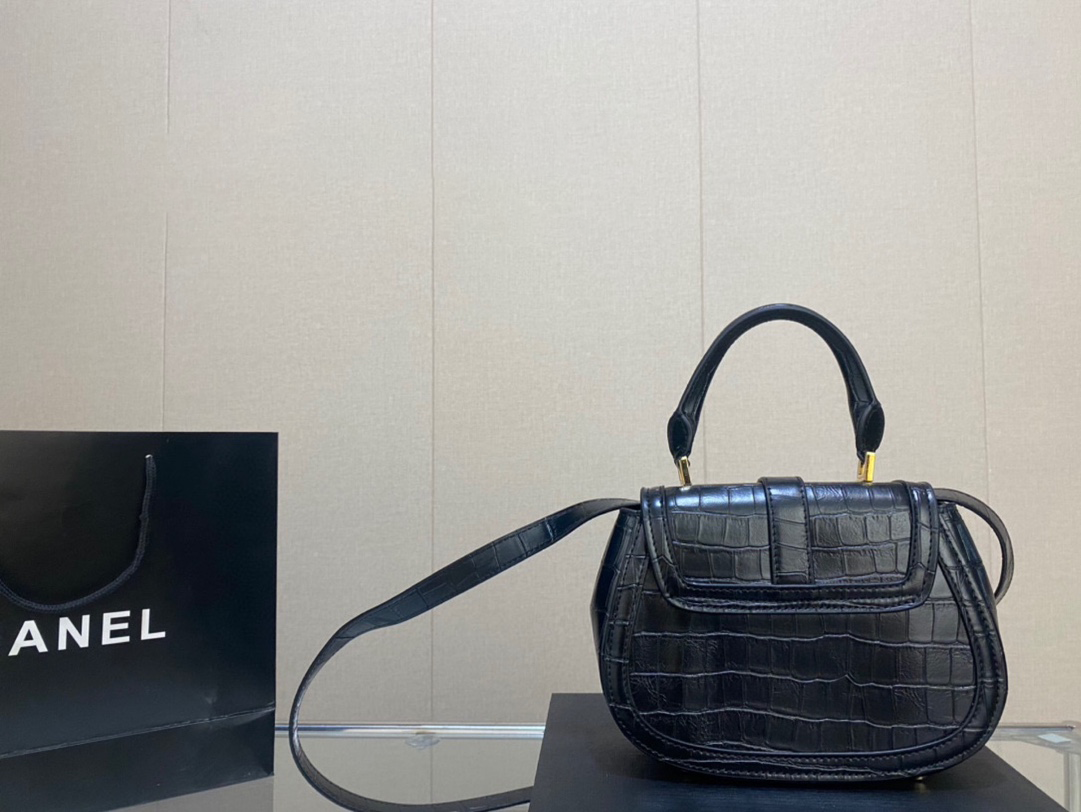 VER* hand shoulder bag