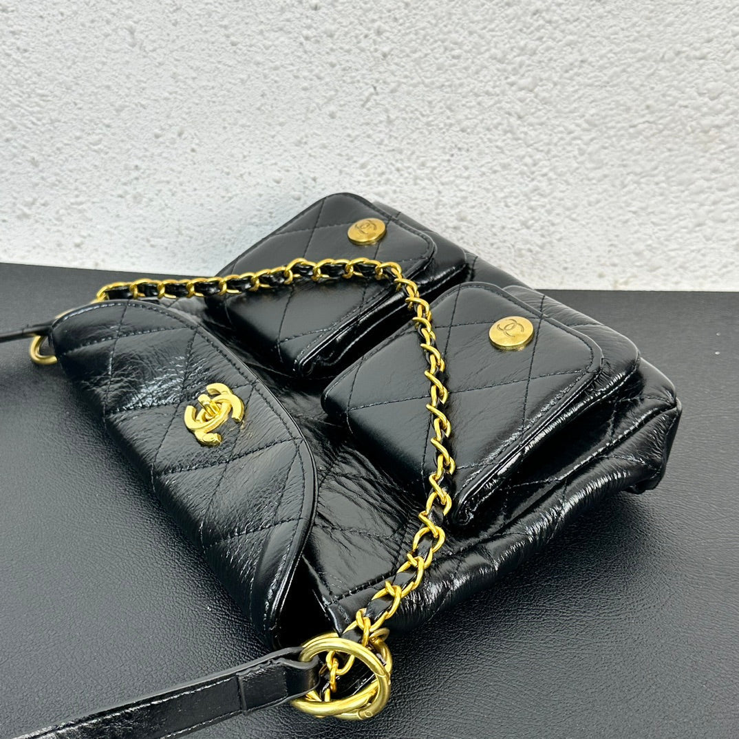 CHA* 24 new oil wax leather messenger bag