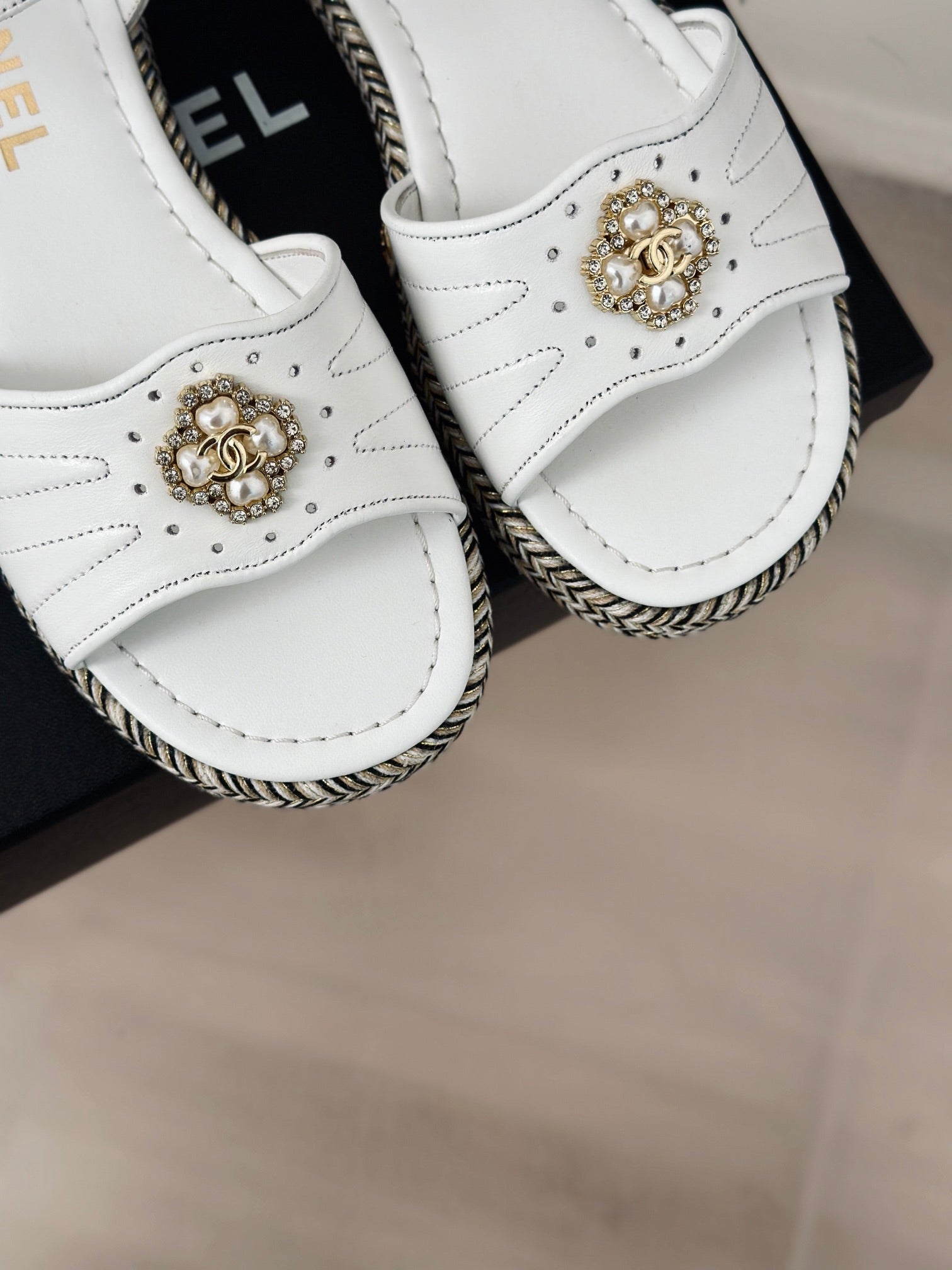 CHA* 24 new hemp rope sole sandals 1:1 VIP