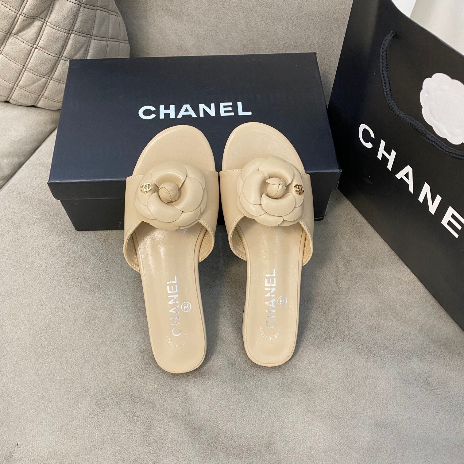 CHANE* 24 CAMELLIA SLIPPERS
