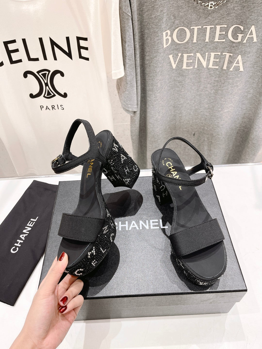 CHA* 24 new hot diamond sandals