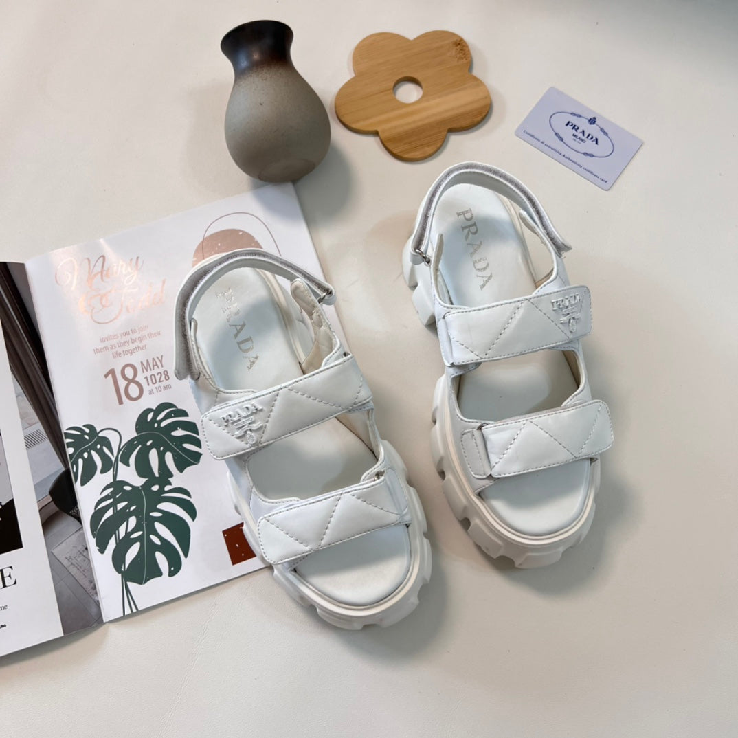 PR* 24 new thick-soled sandals