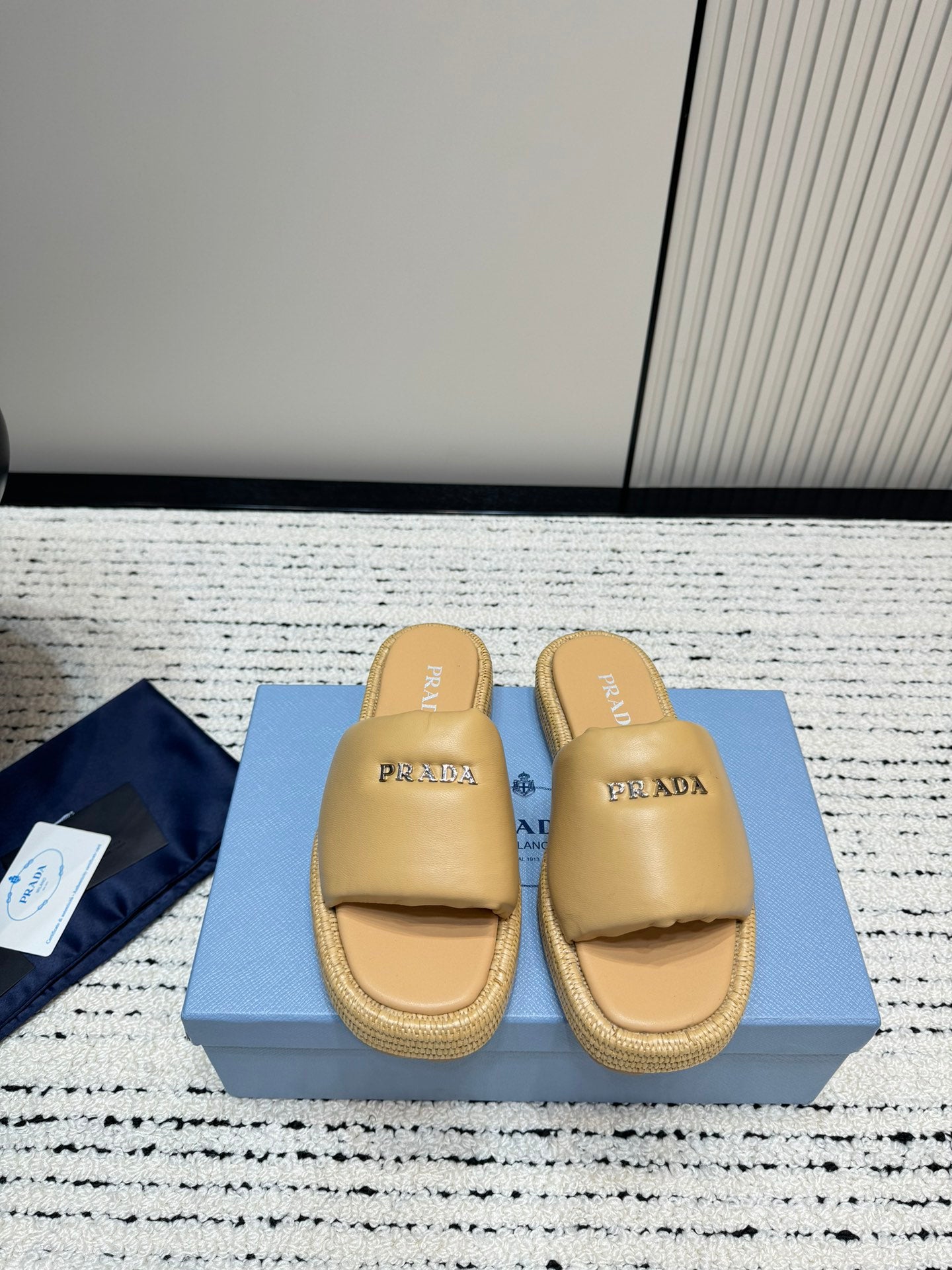 PRA* 24 new bread slippers 1:1 VIP