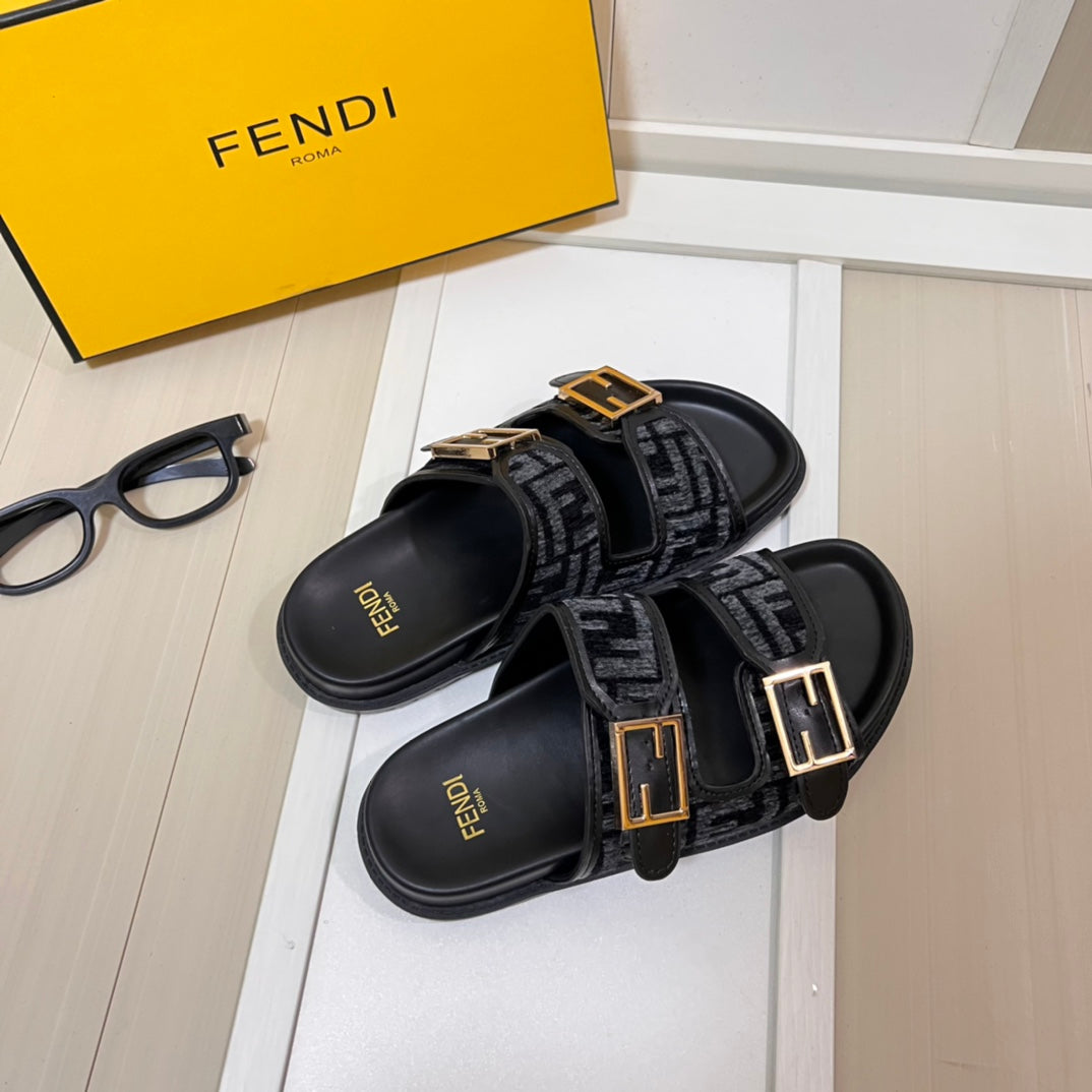 FEN* 24 new double strap slippers