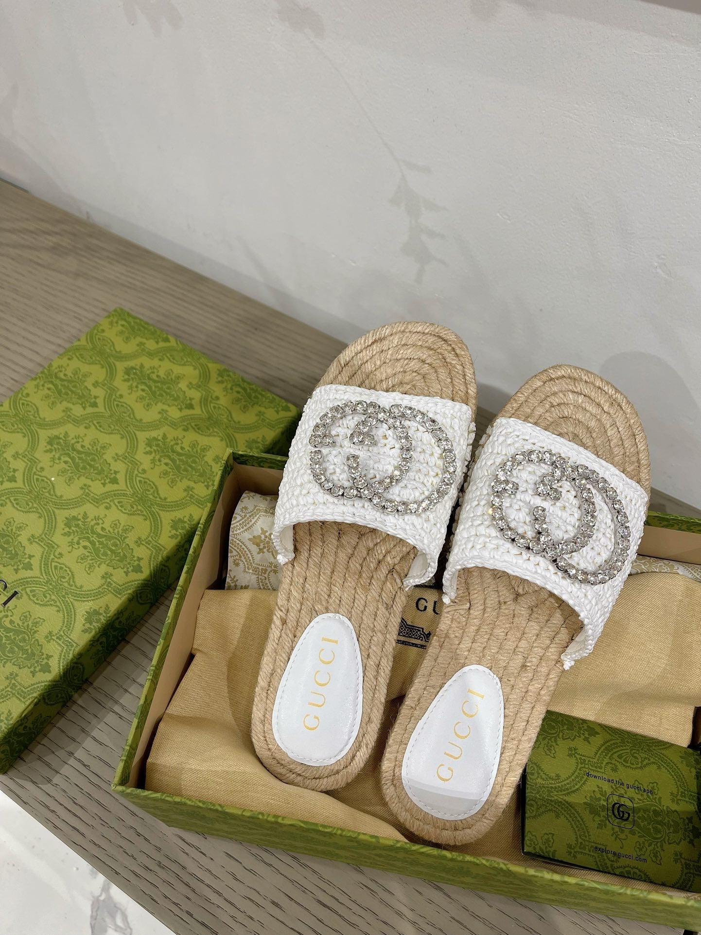 GUC* 24 new woven slippers