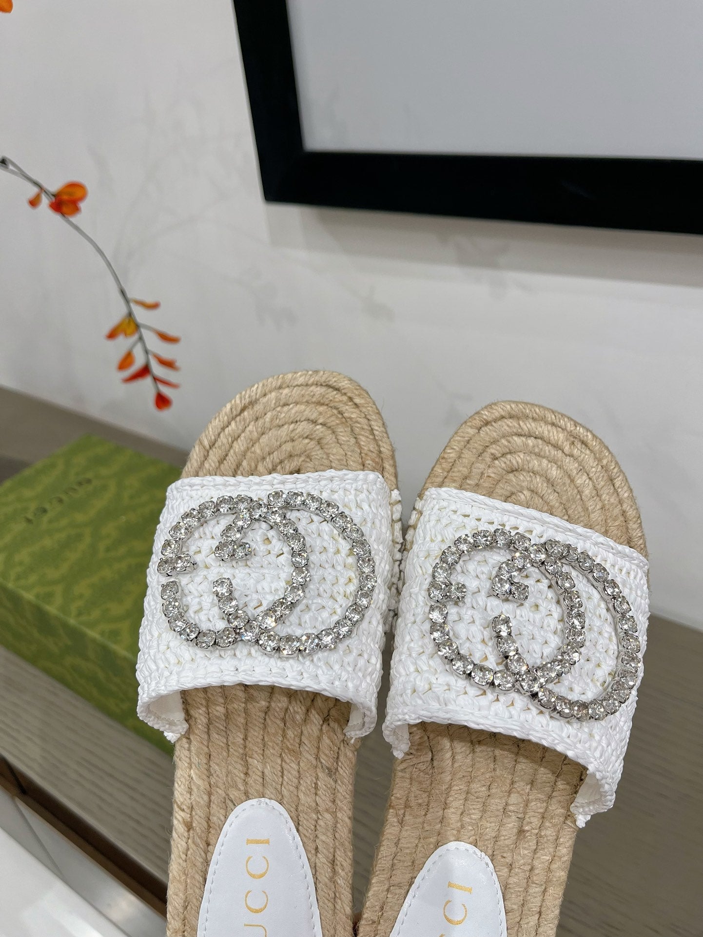 GUC* 24 new woven slippers