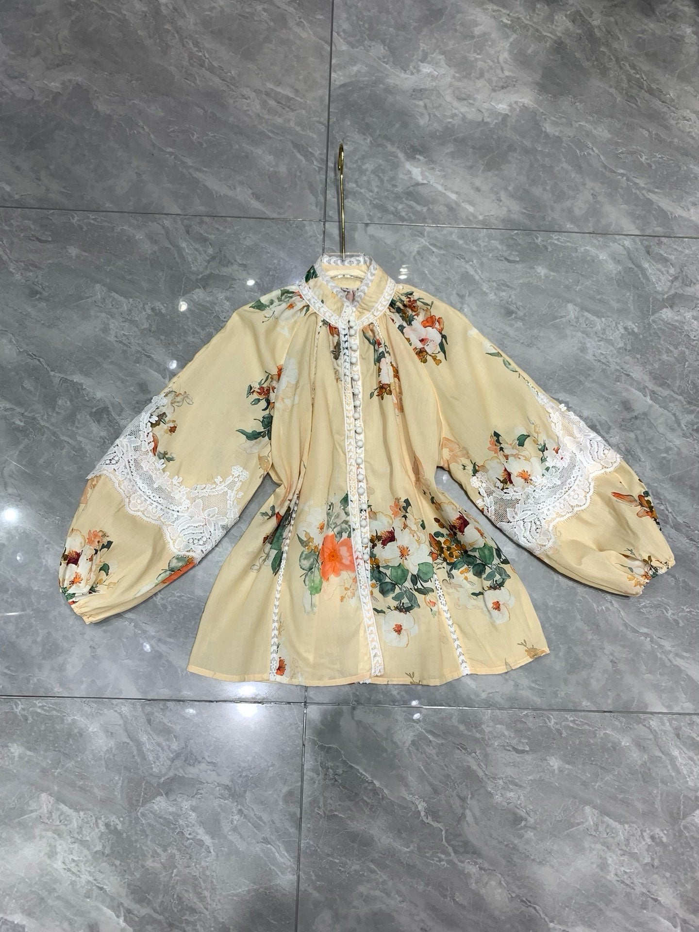 ZIMMERM* Stand-up collar lace top + shorts set