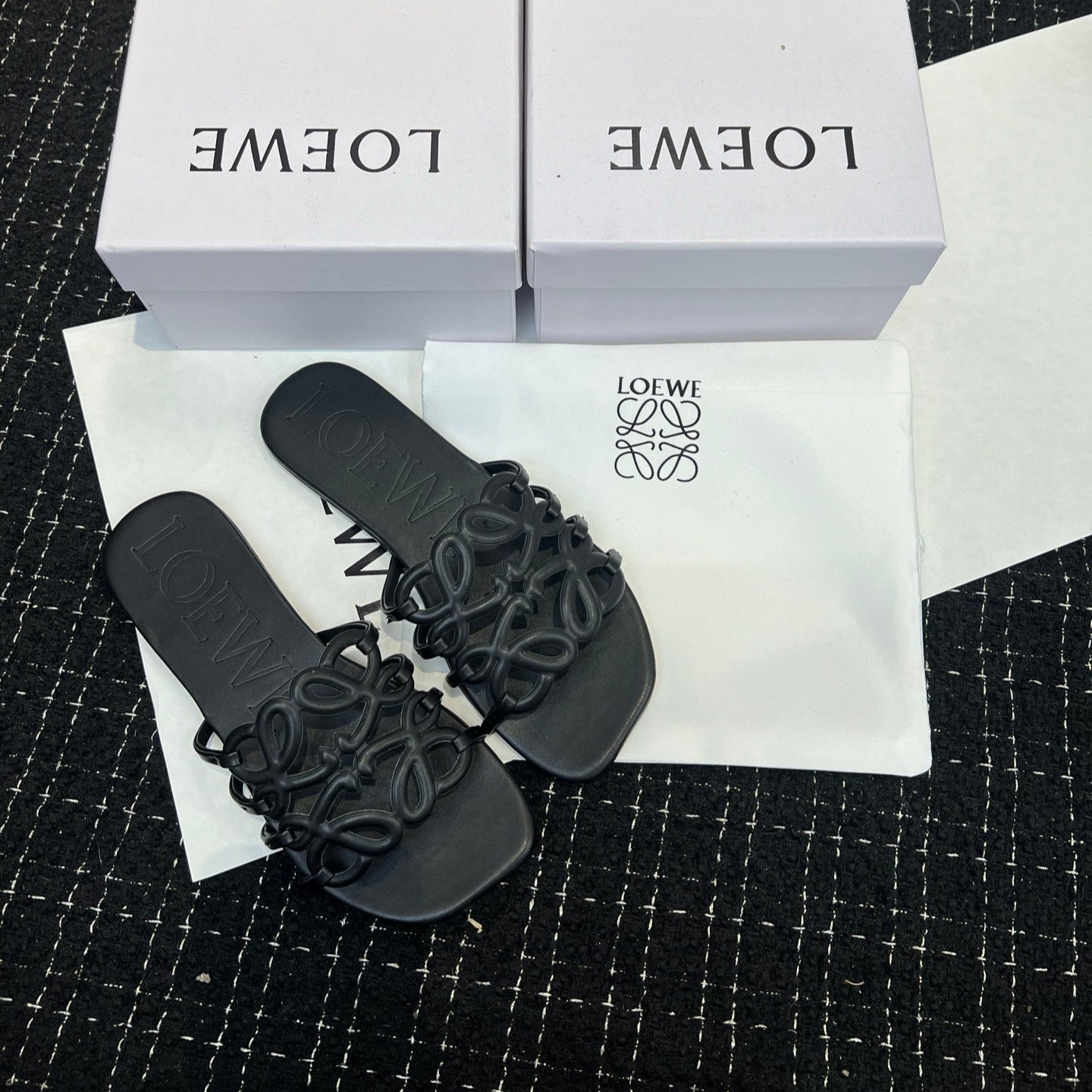 Loe*25 hollow slippers