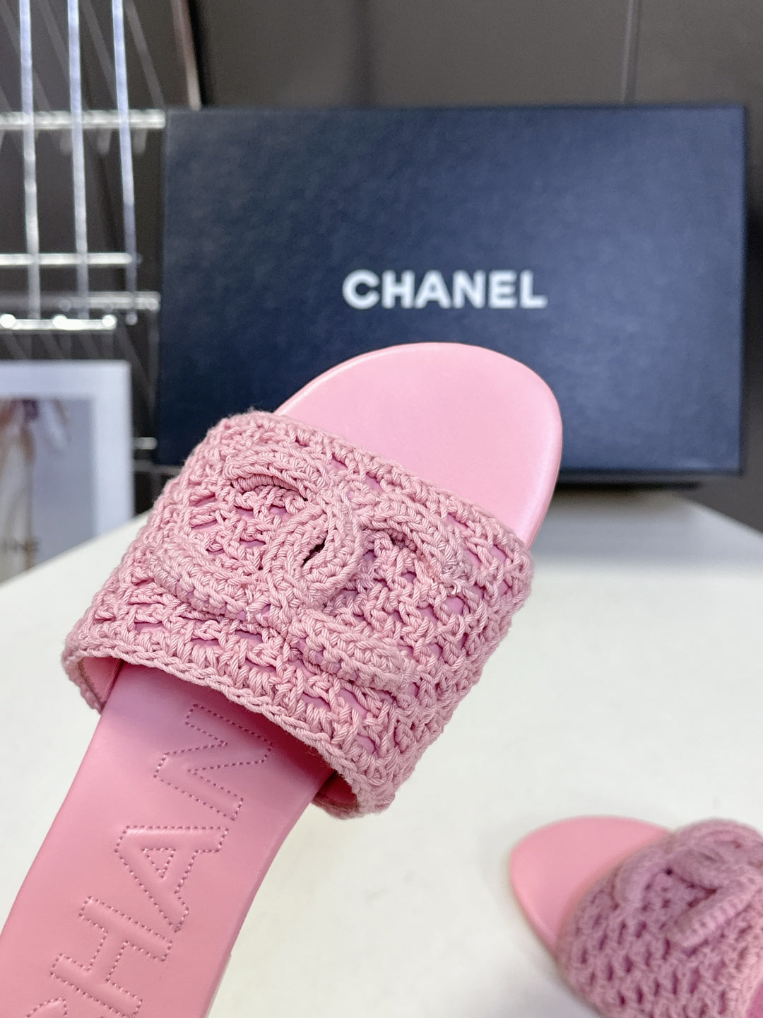 CHAN* 25SS Woven Slippers VIP