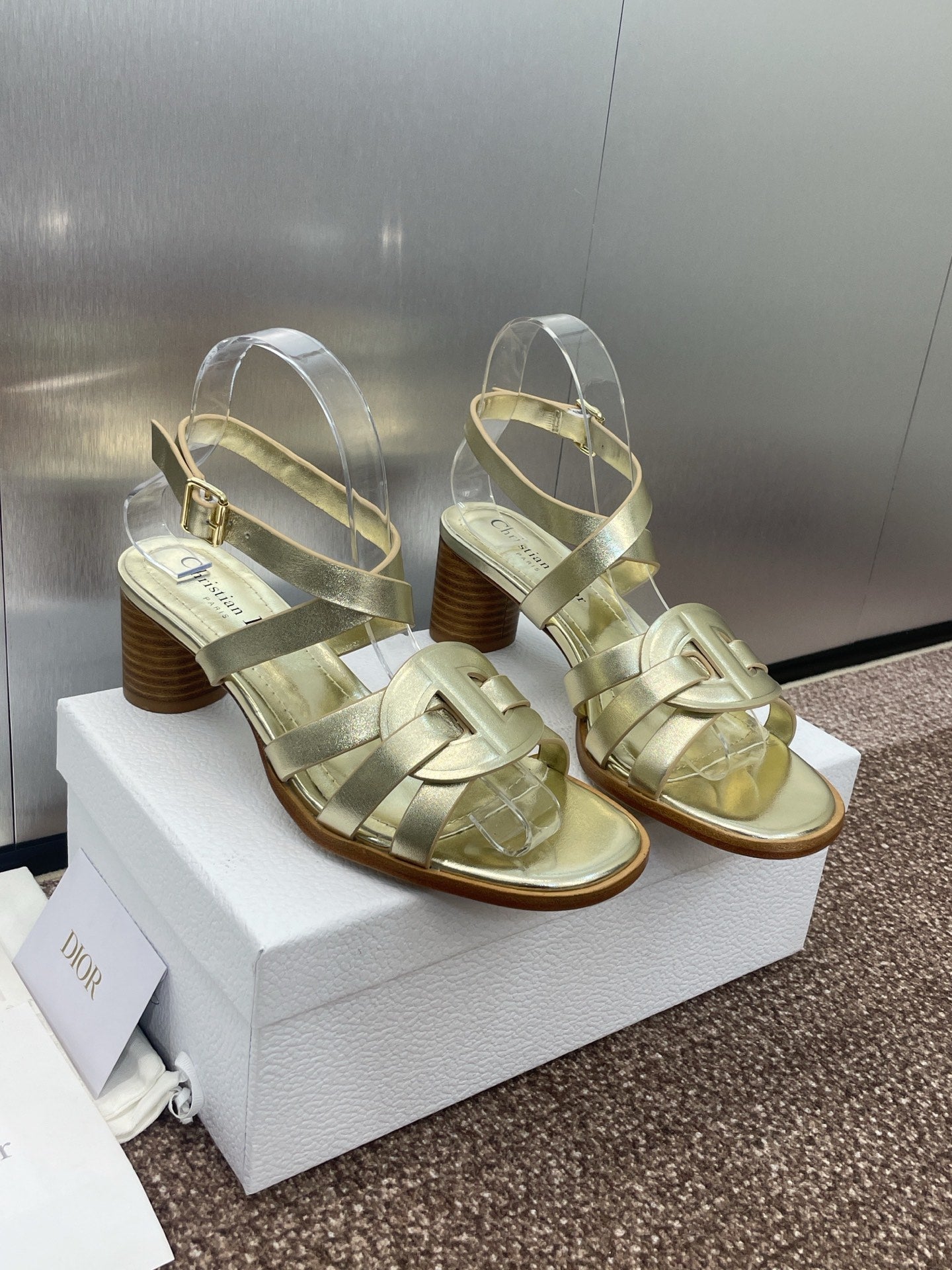 DIO* 25SSCD lettering high-heeled sandals VIP