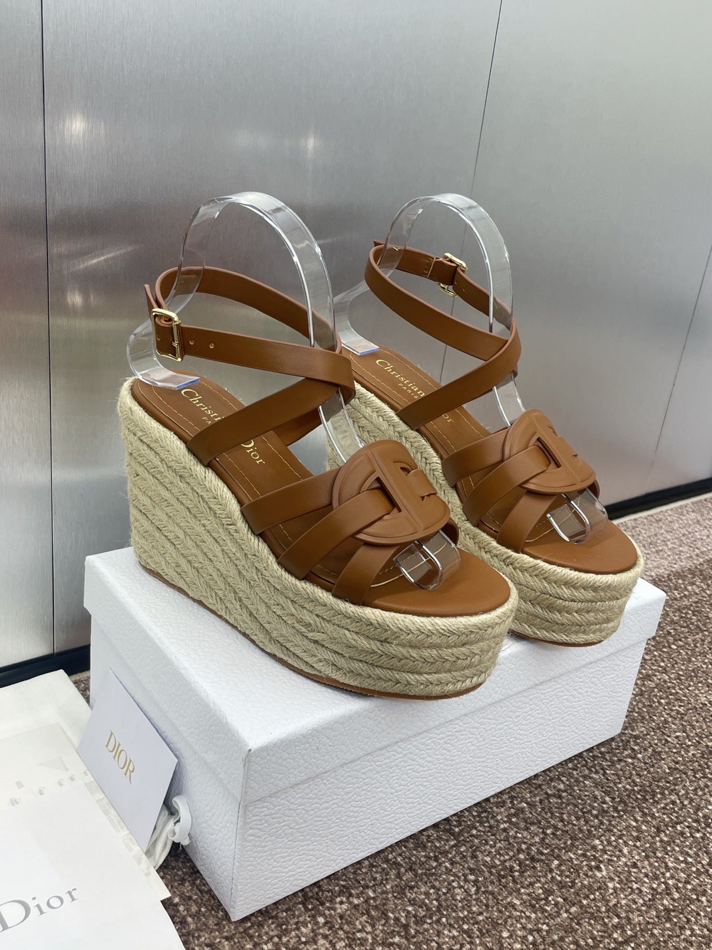 DIO* 25SSCD letter wedge sandals VIP