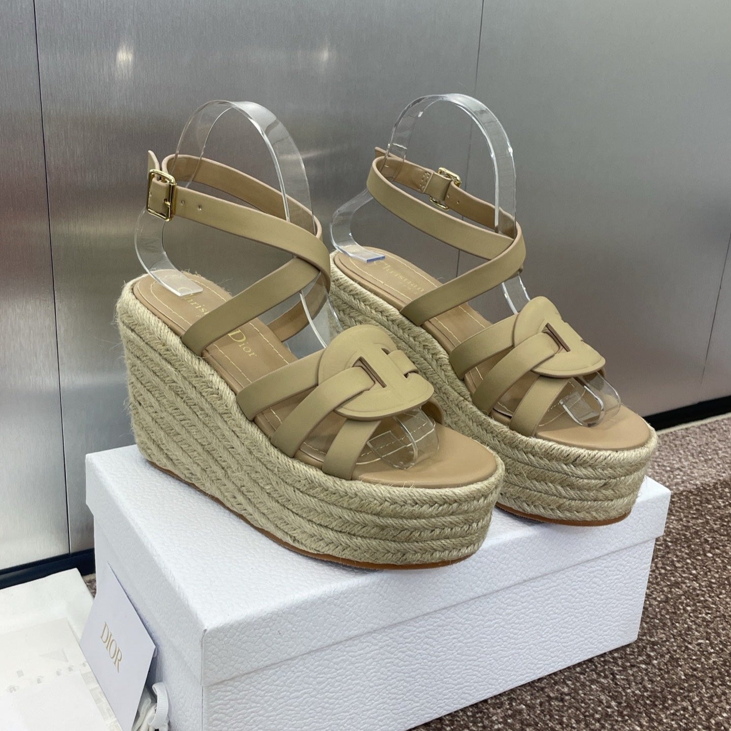 DIO* 25SSCD letter wedge sandals VIP
