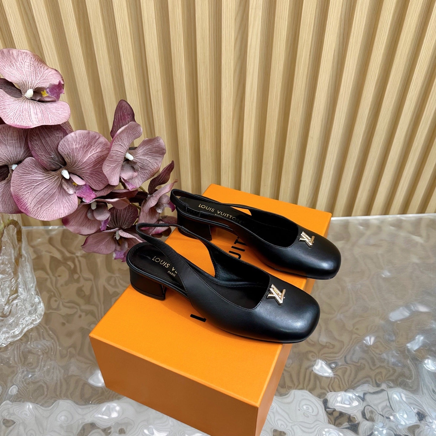 LOU* 25SS vintage sandals VIP