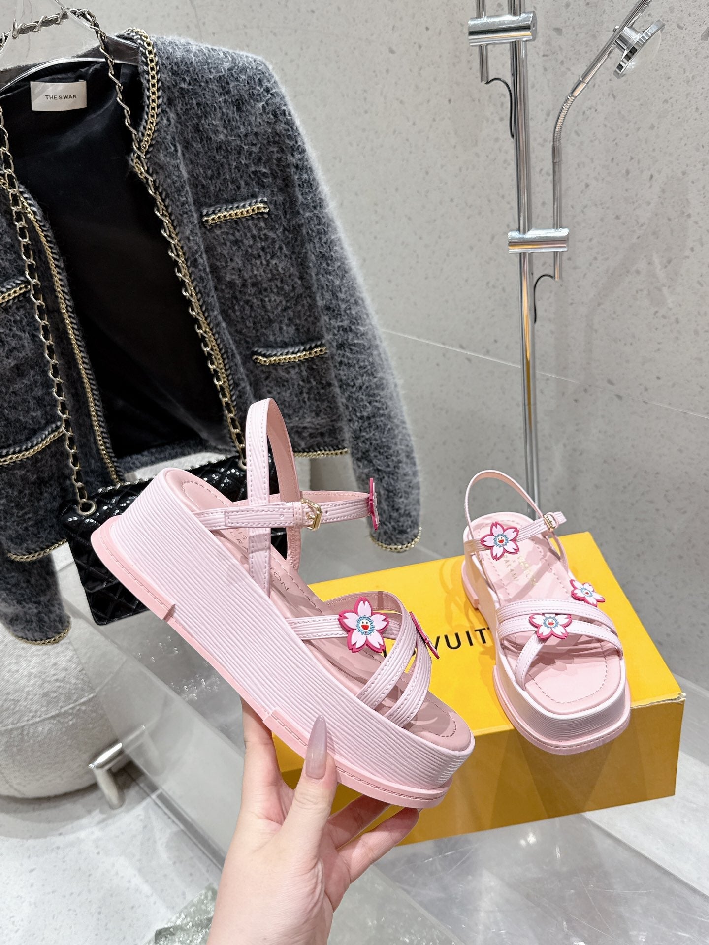 LOU* 25SS Platform Sandals VIP