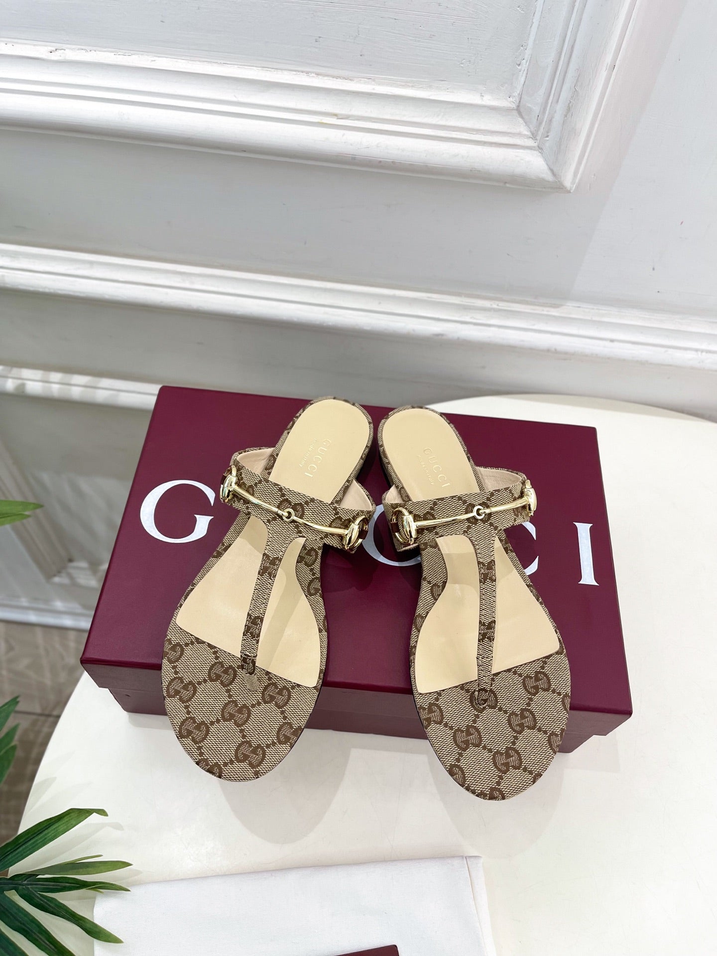 GU* 25SS Flip Flops VIP