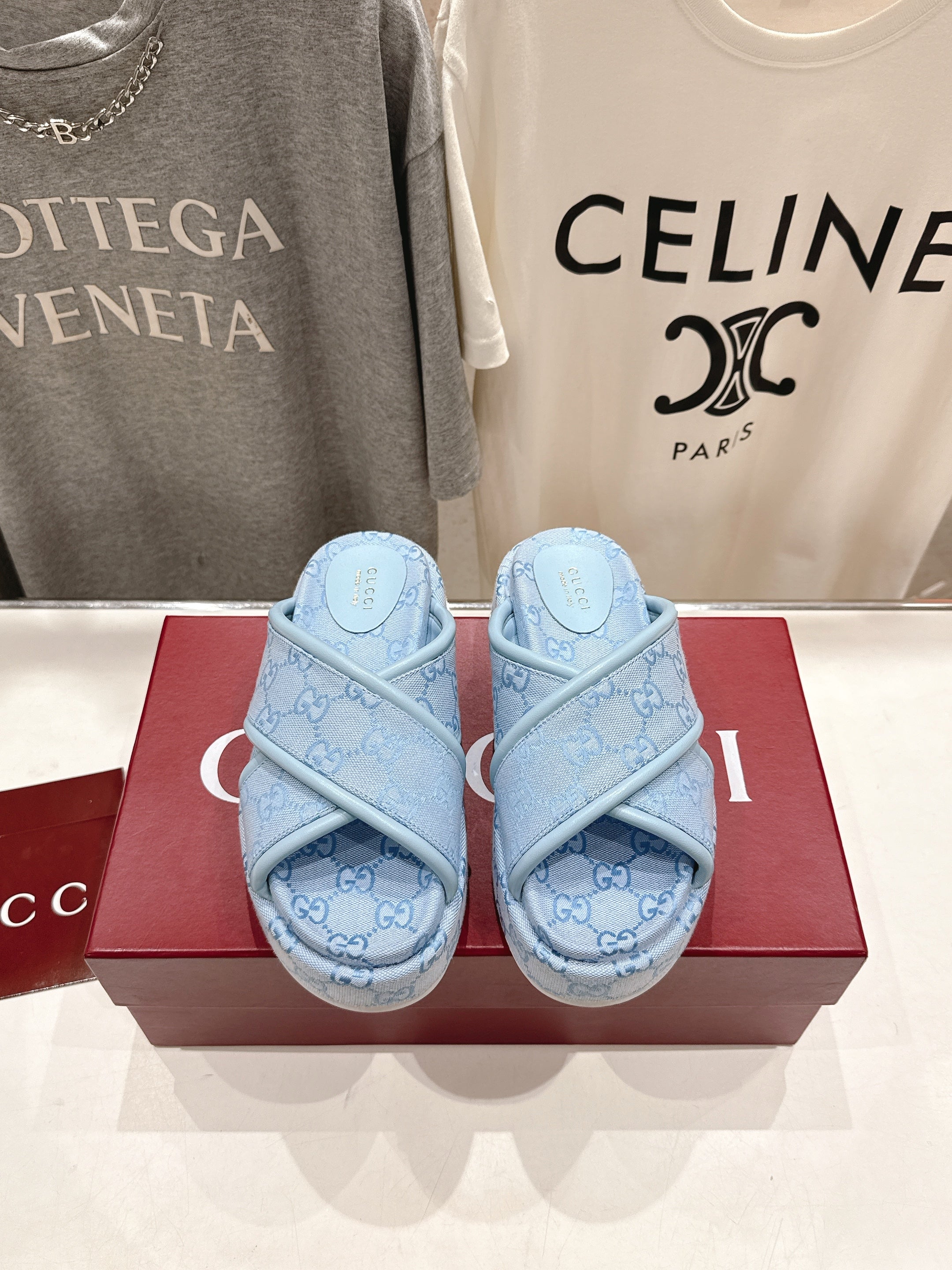 GU* 25SS platform slippers VIP