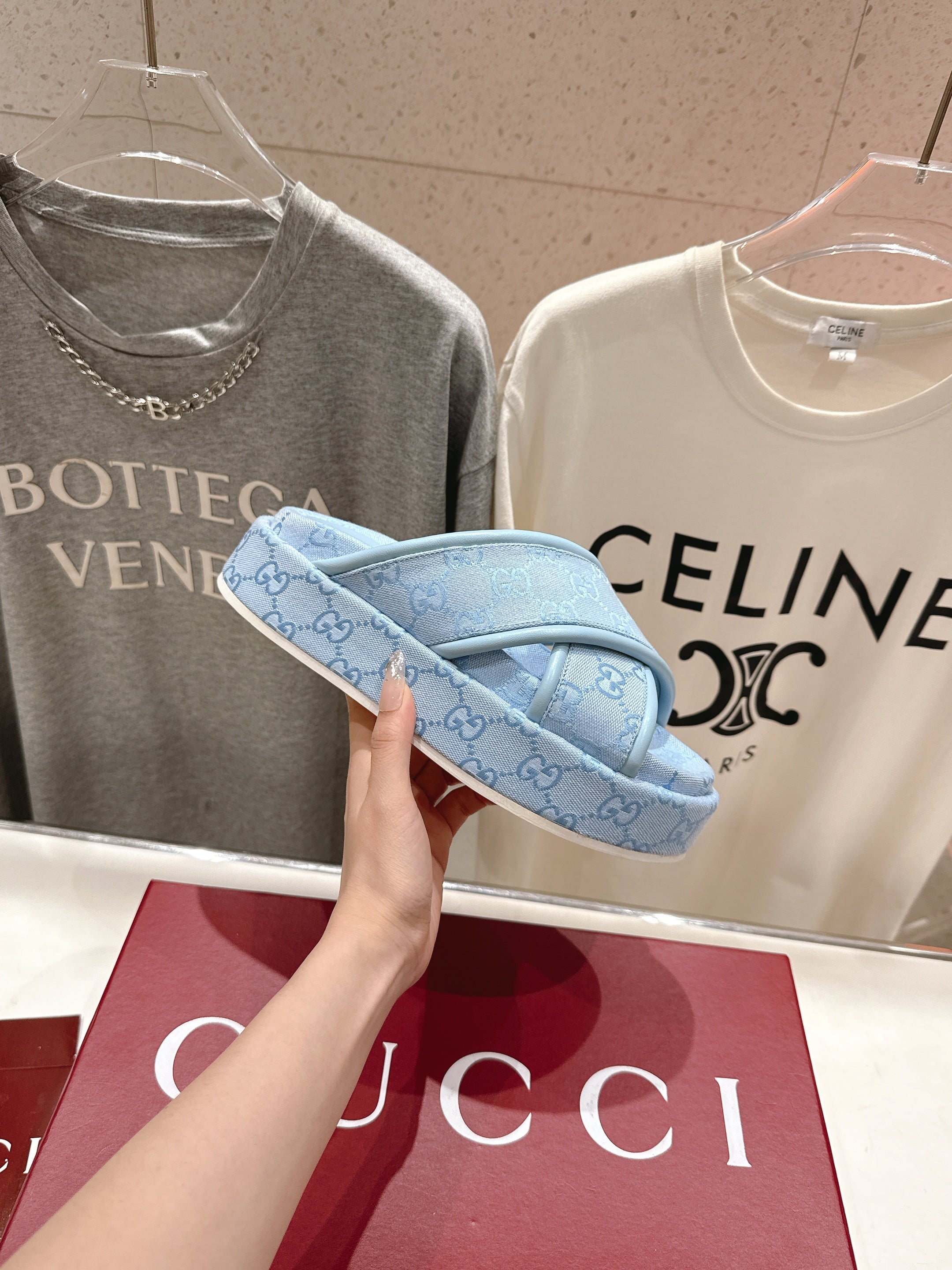 GU* 25SS platform slippers VIP