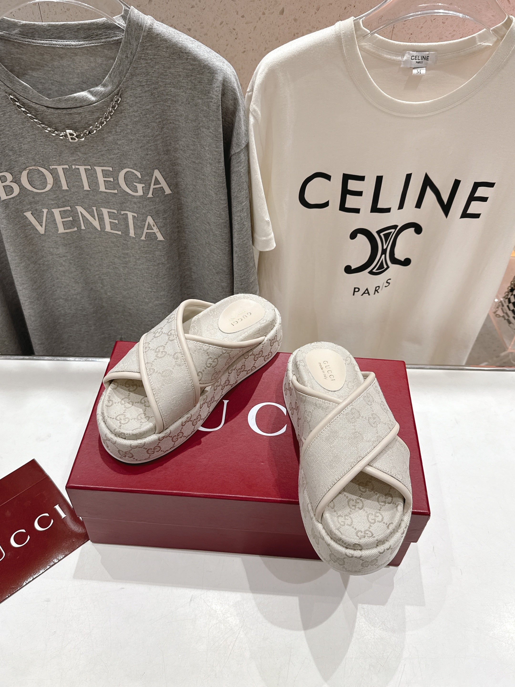 GU* 25SS platform slippers VIP