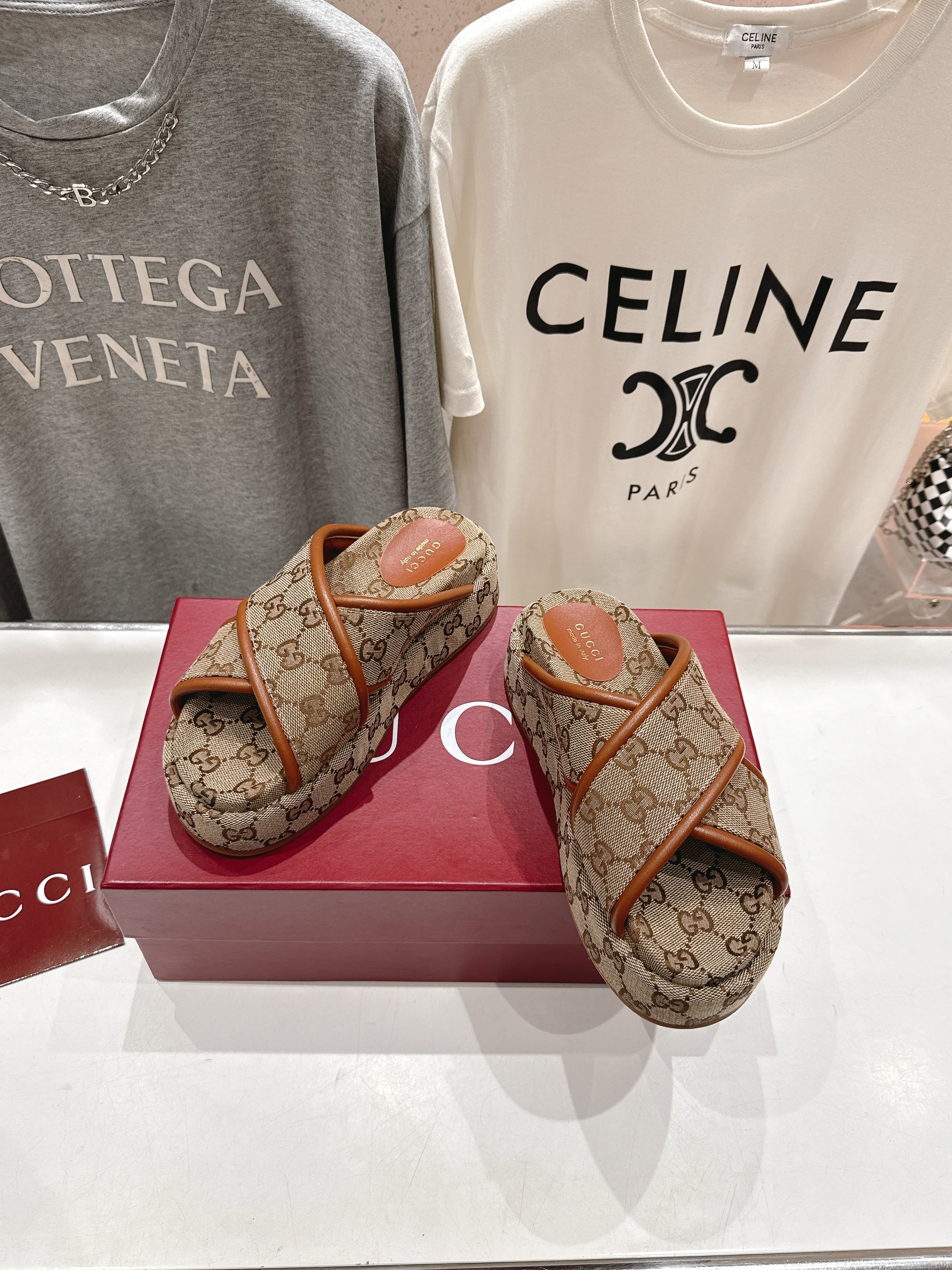 GU* 25SS platform slippers VIP