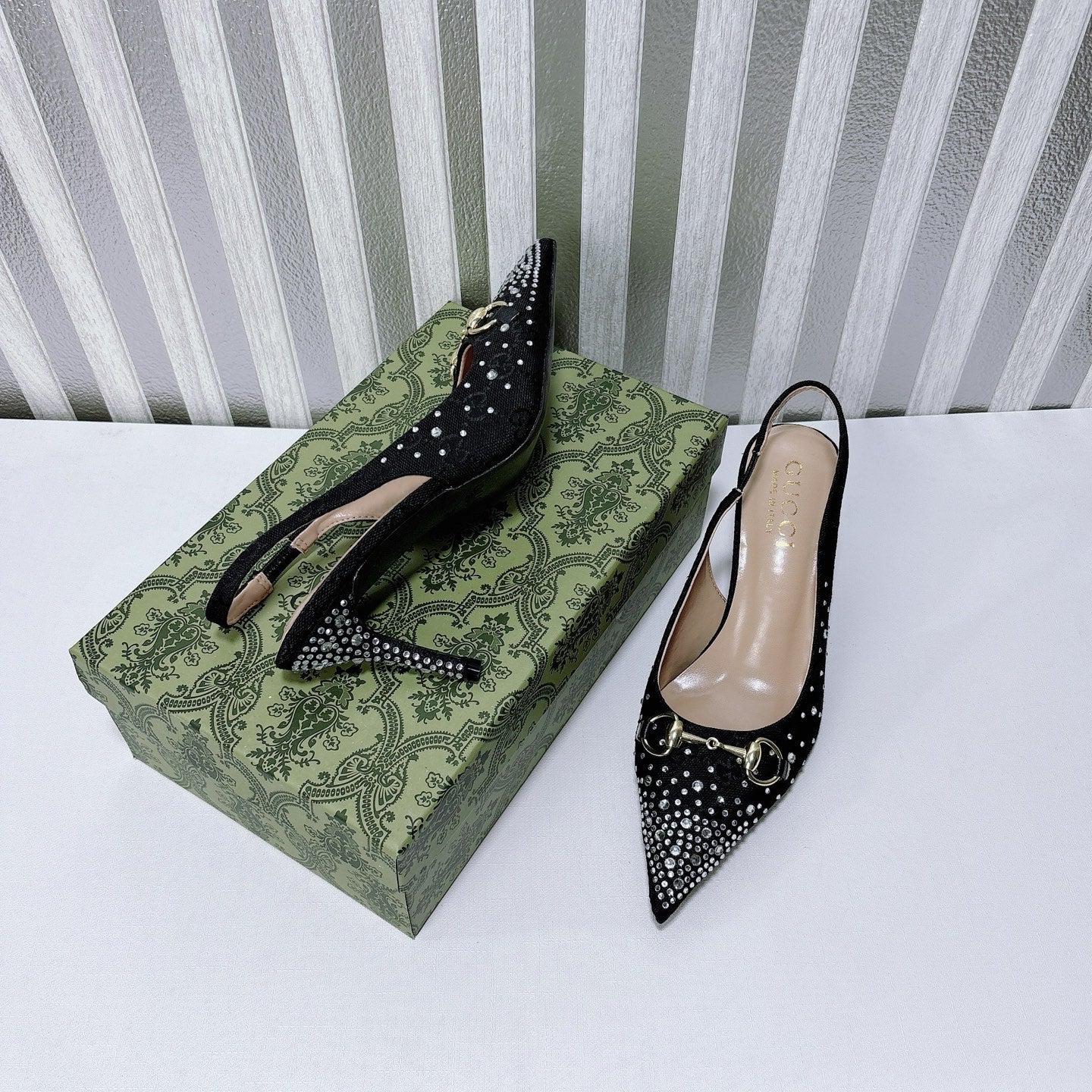 GUC* 25SS Diamond Heel/Flat Sandals