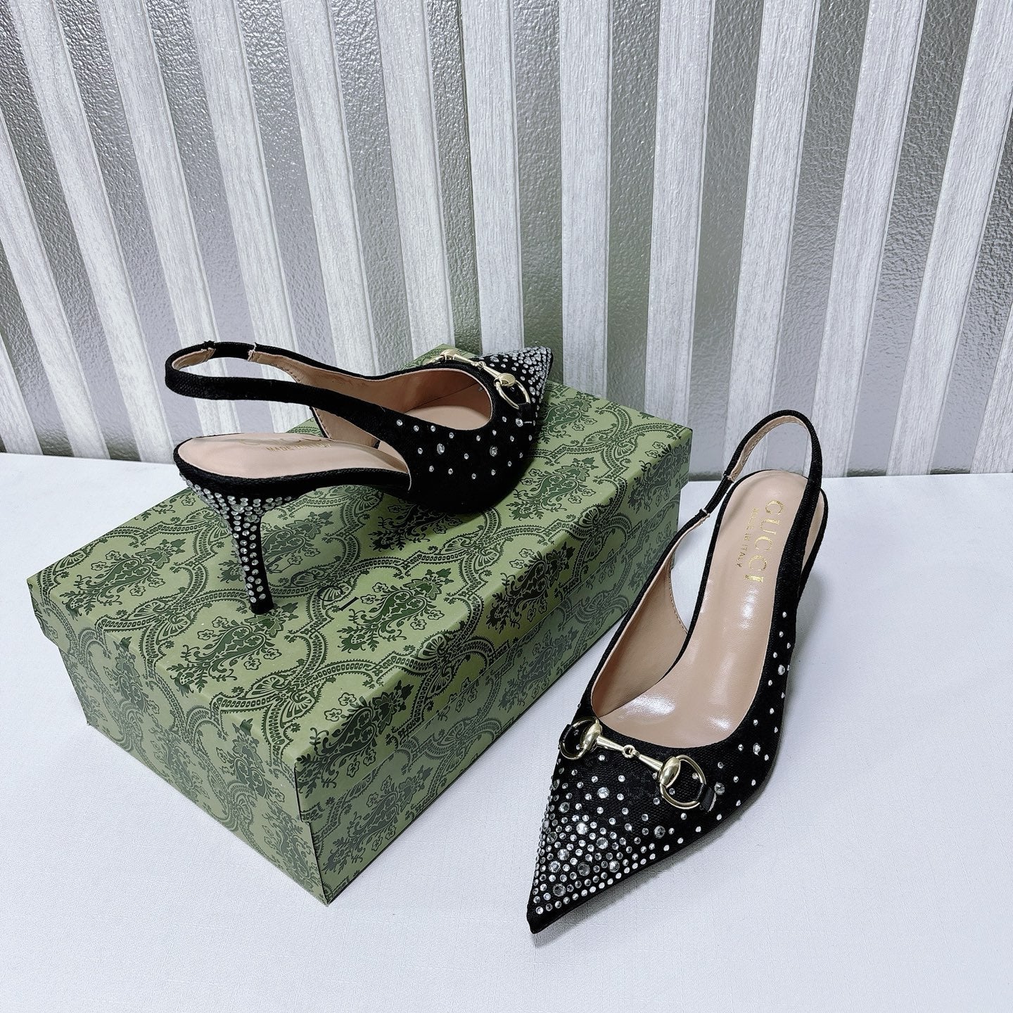 GUC* 25SS Diamond Heel/Flat Sandals