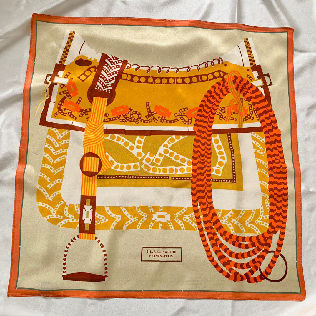 Herm* 25SS square scarf