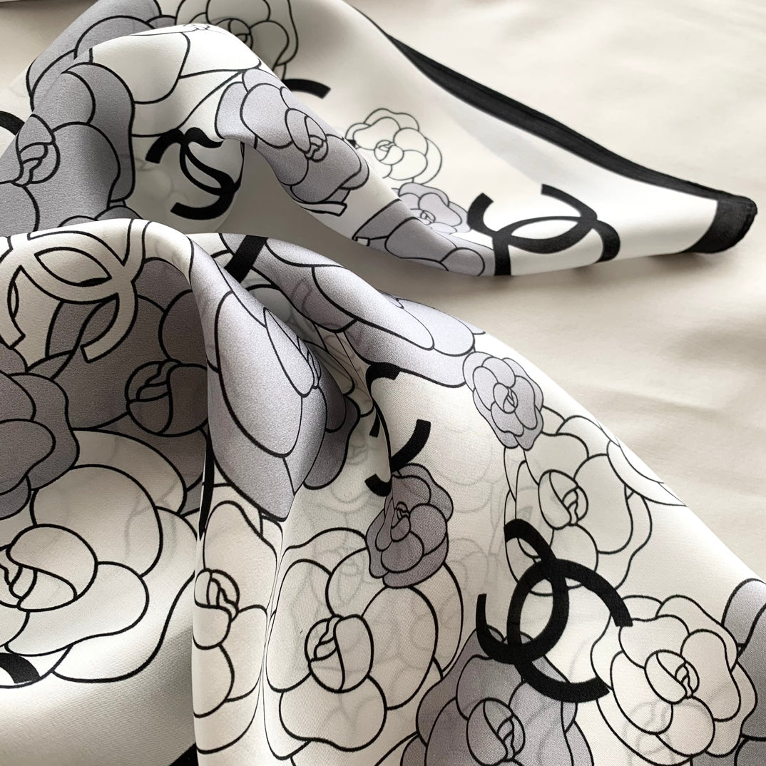 CHAN* 25SS square scarf