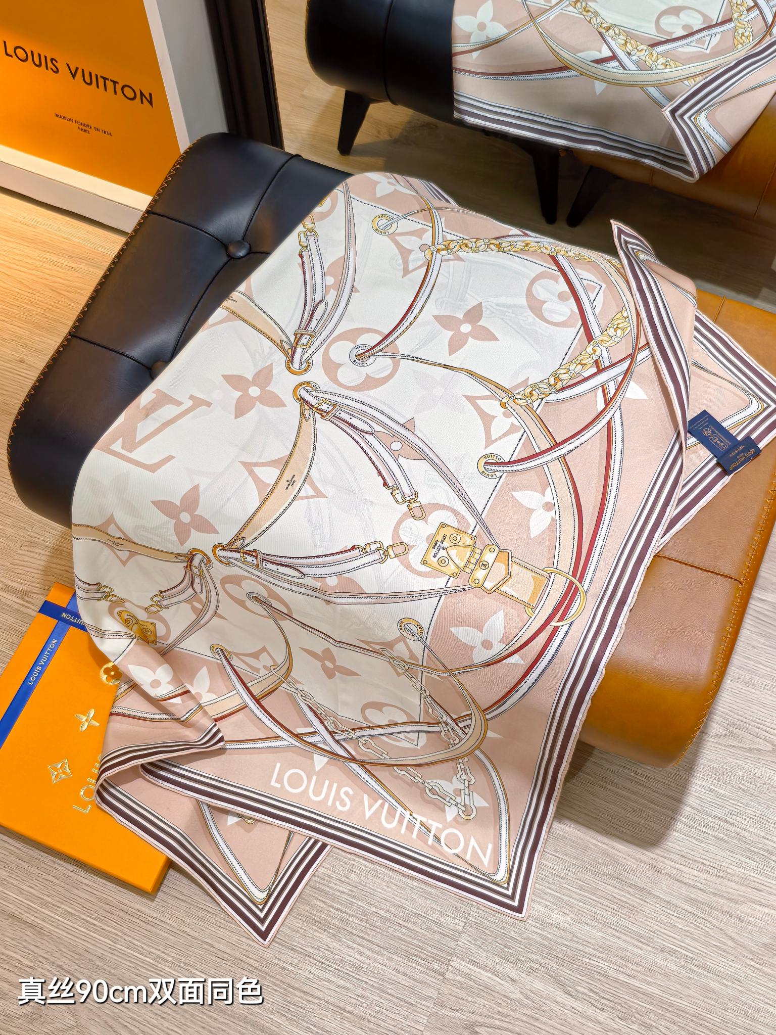 LV* 25SS 100% silk square scarf