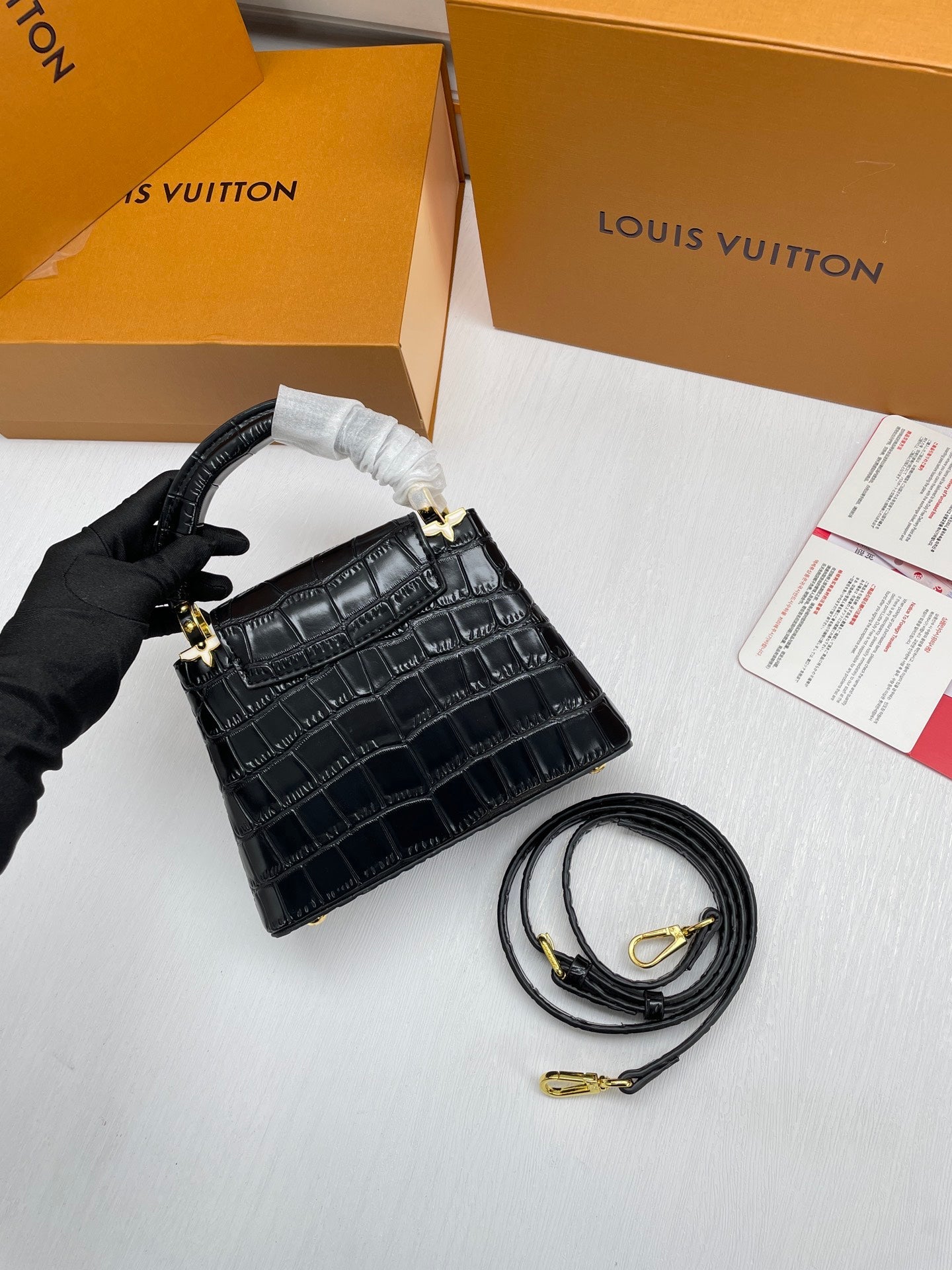 LOU* 25SS crocodile-print handbag