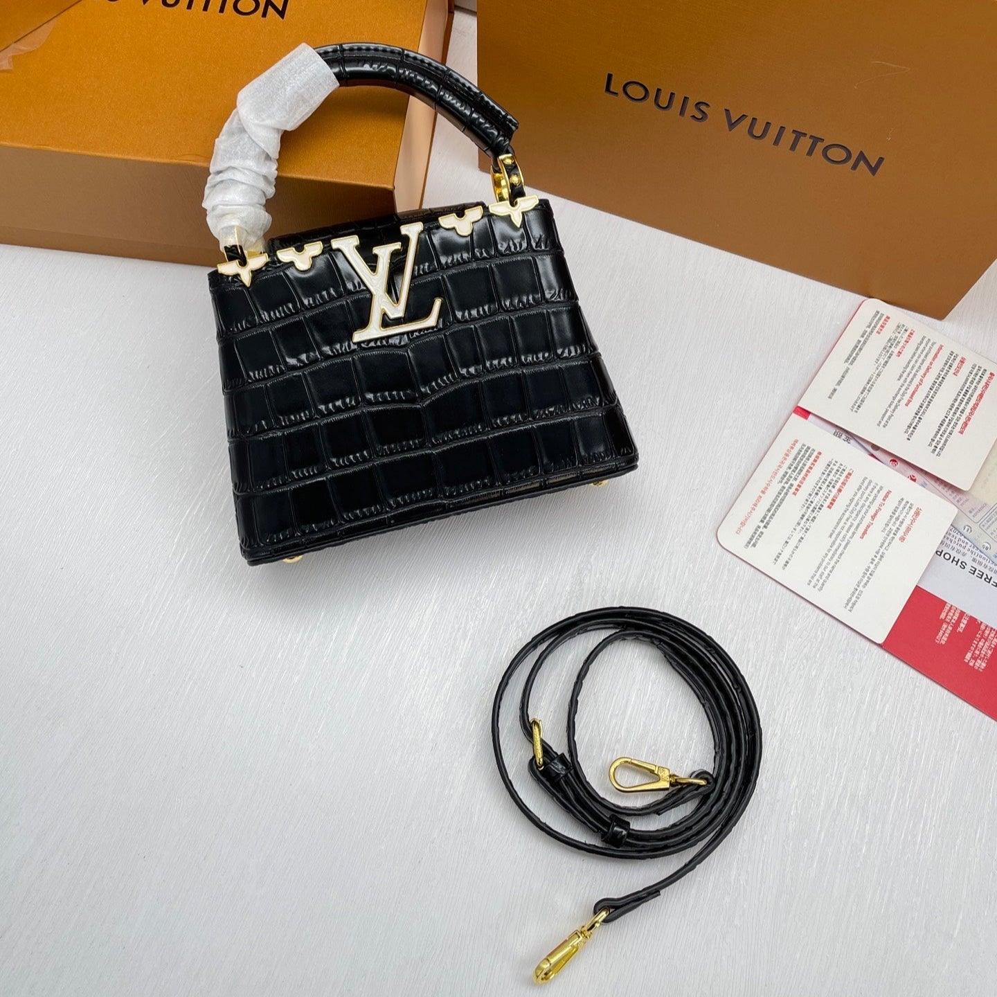 LOU* 25SS crocodile-print handbag