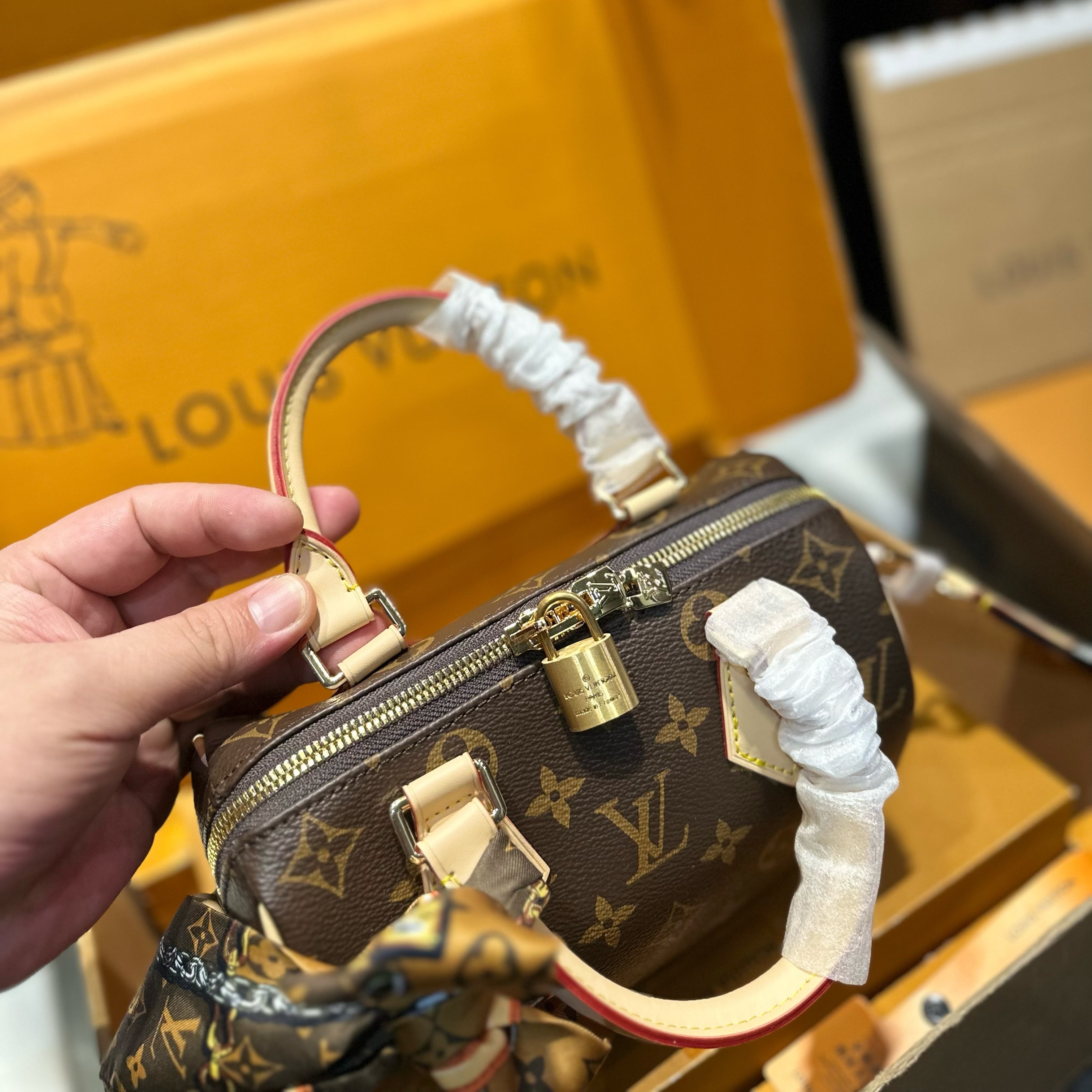 Nano Speedy Pillow Bag