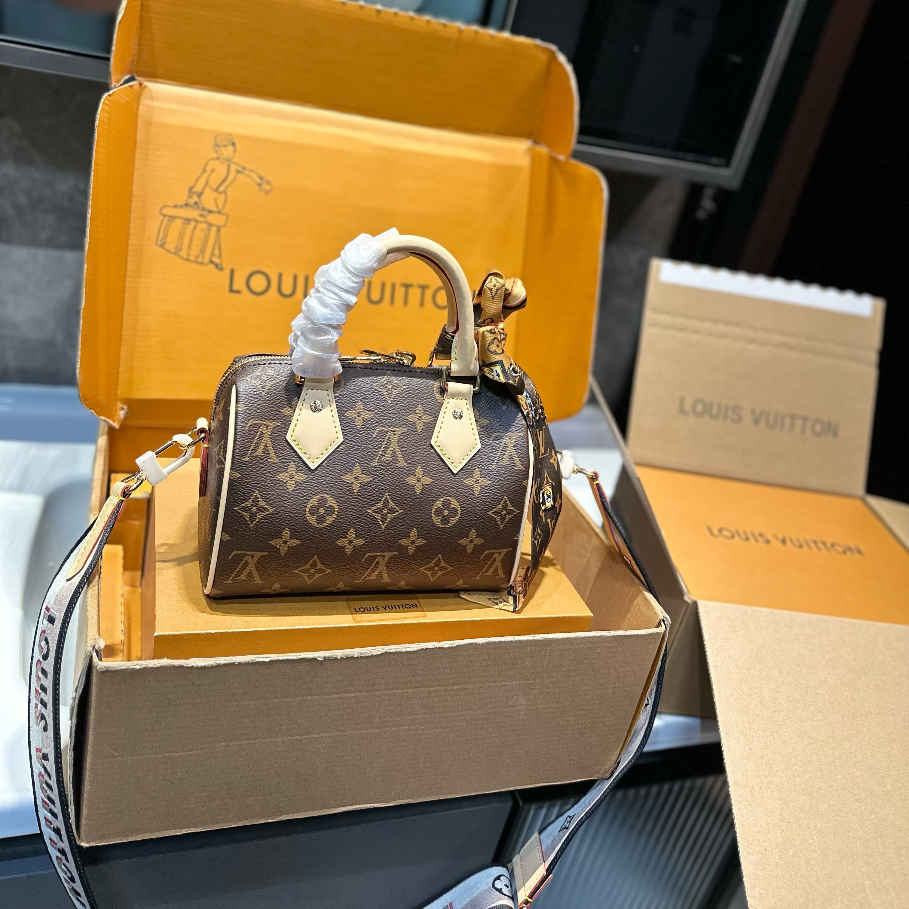 Nano Speedy Pillow Bag