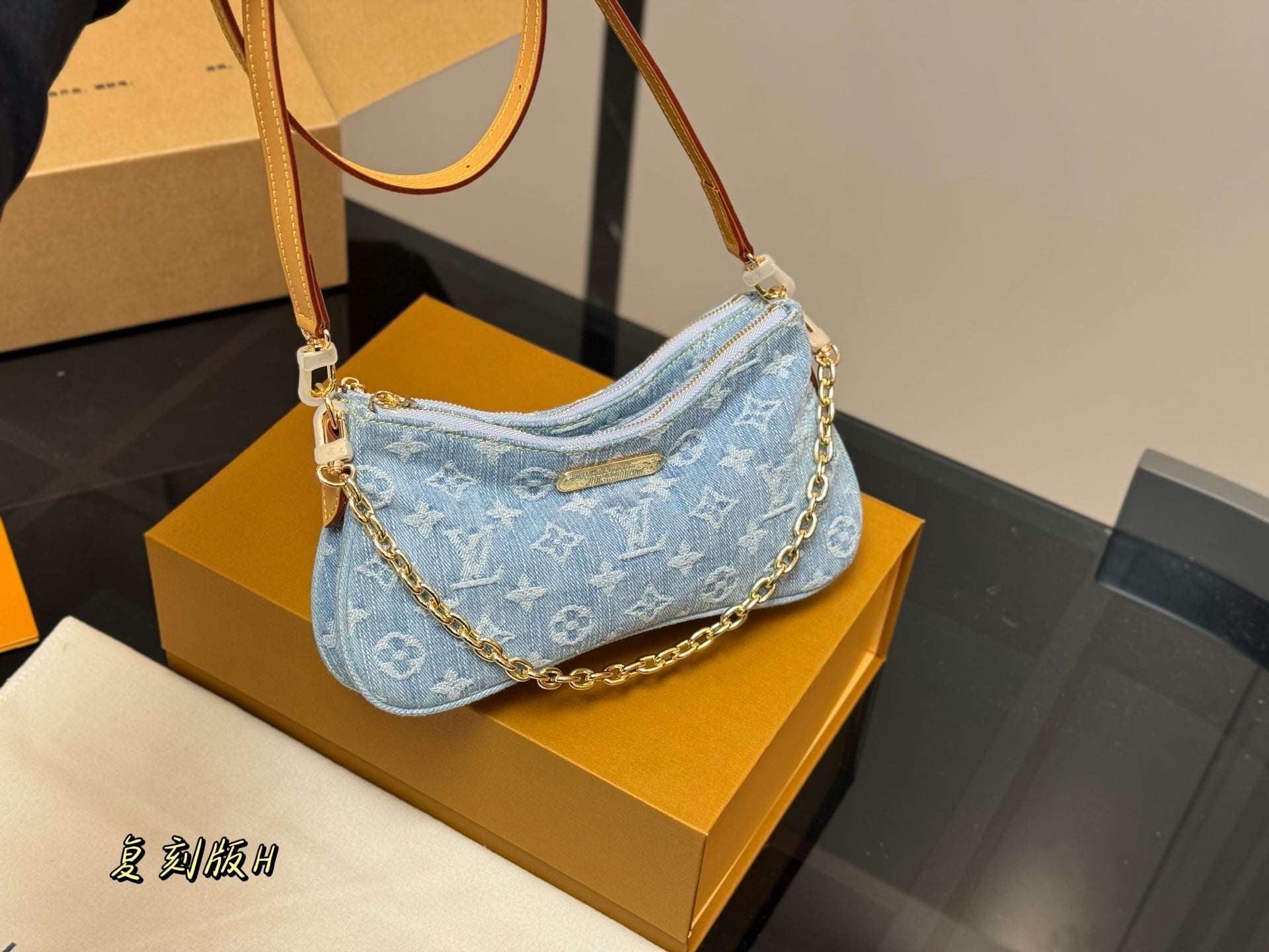 LOU* 25SS denim mahjong bag