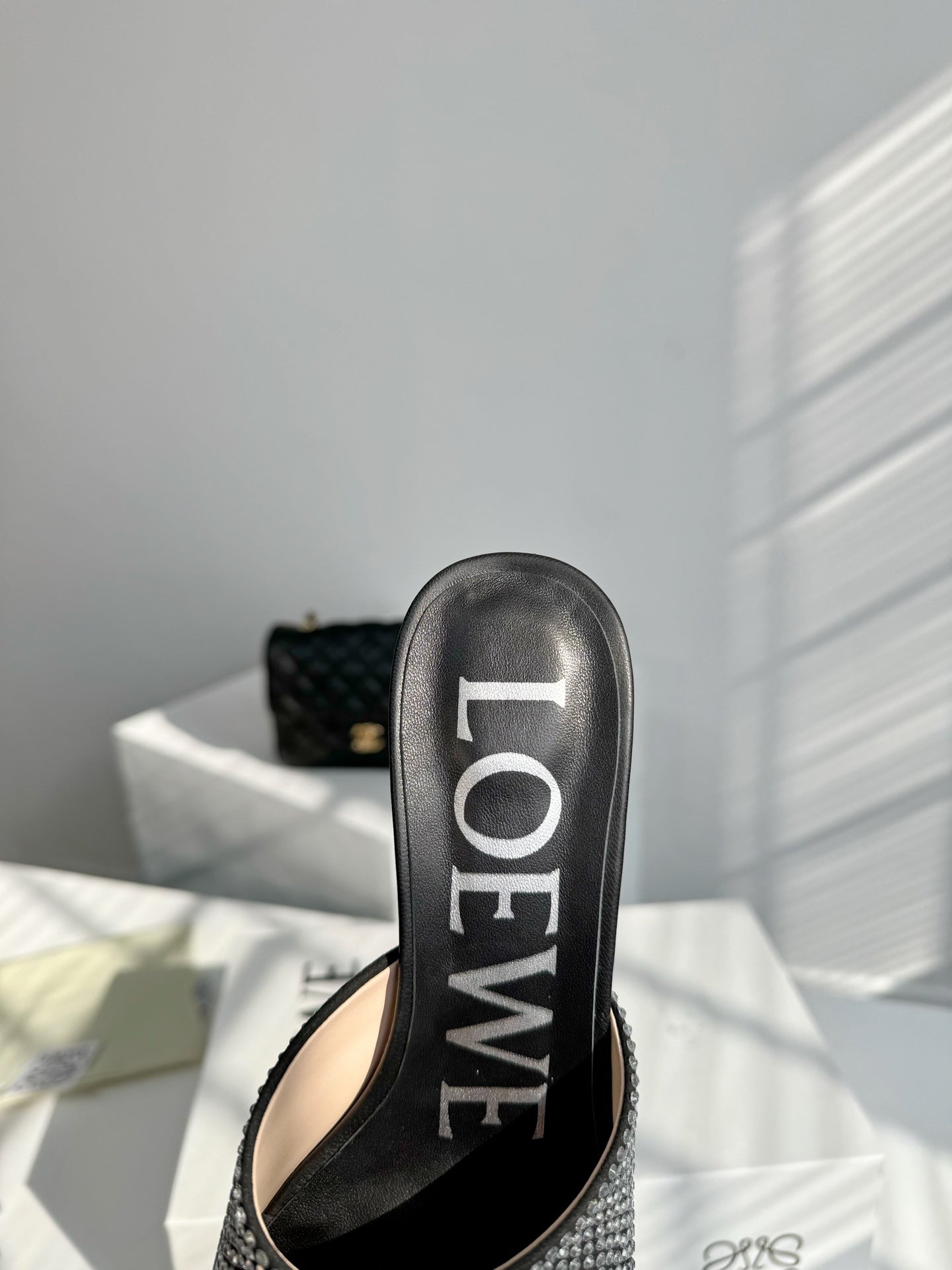 LOEW* 24SS colored diamond high heel slippers