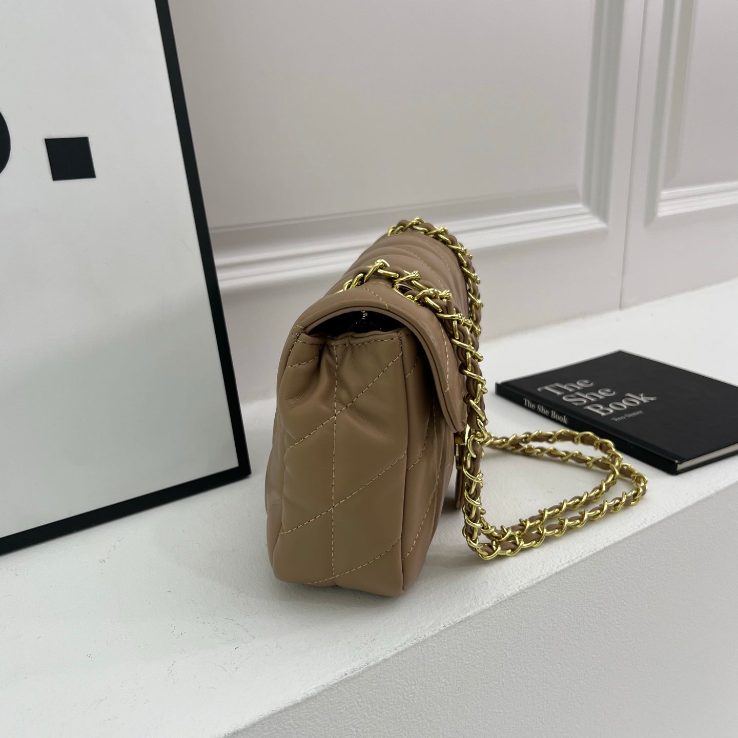 Quilted chain crossbody bag