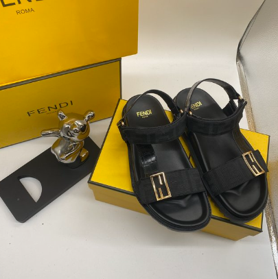 FEN* 24 new sandals