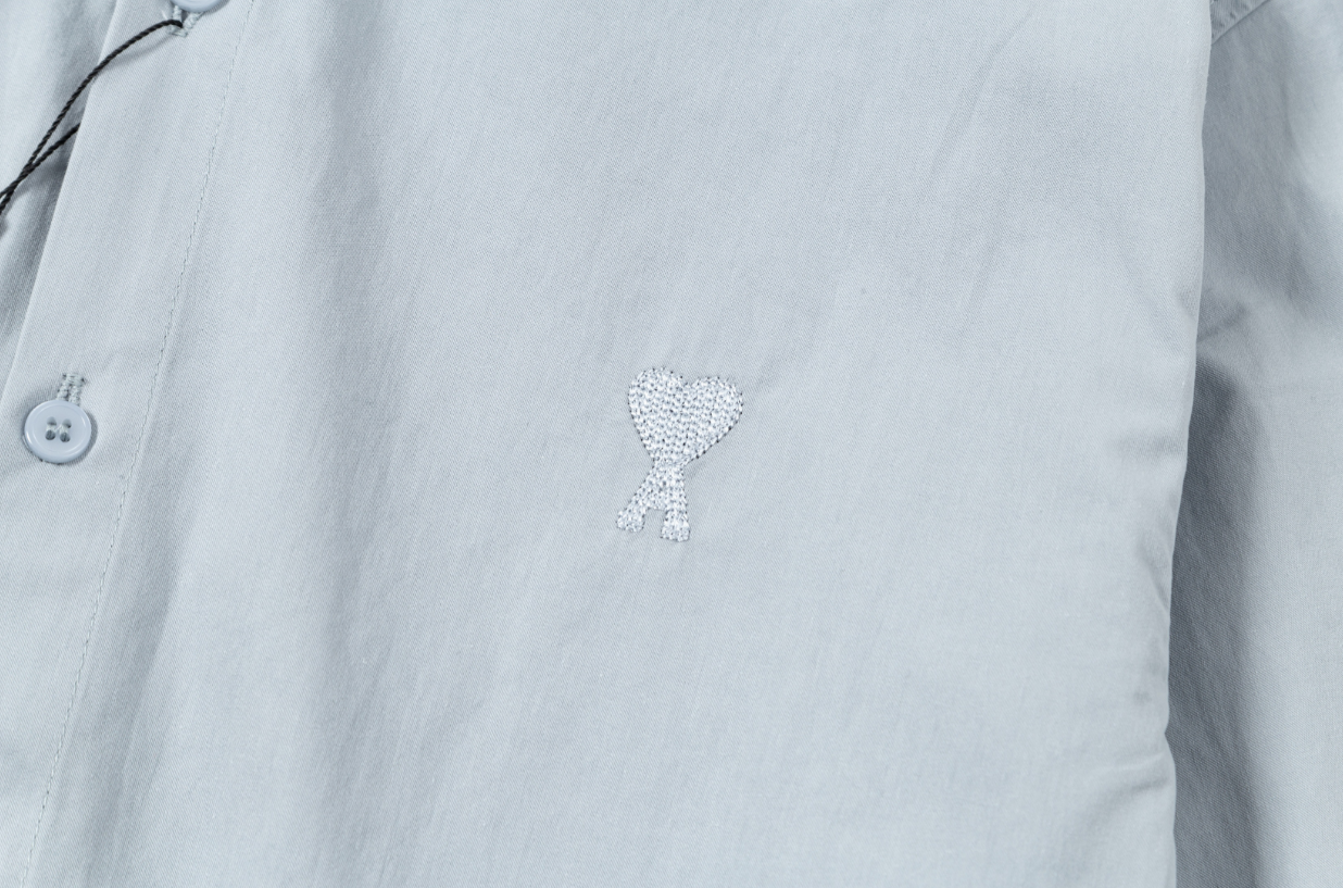 AM*Long-sleeved shirt