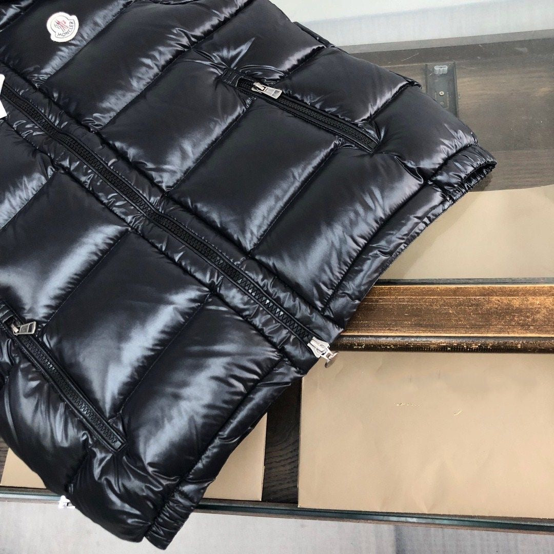 2025 Thickened, Warm, and Cold-Resistant Outerwear