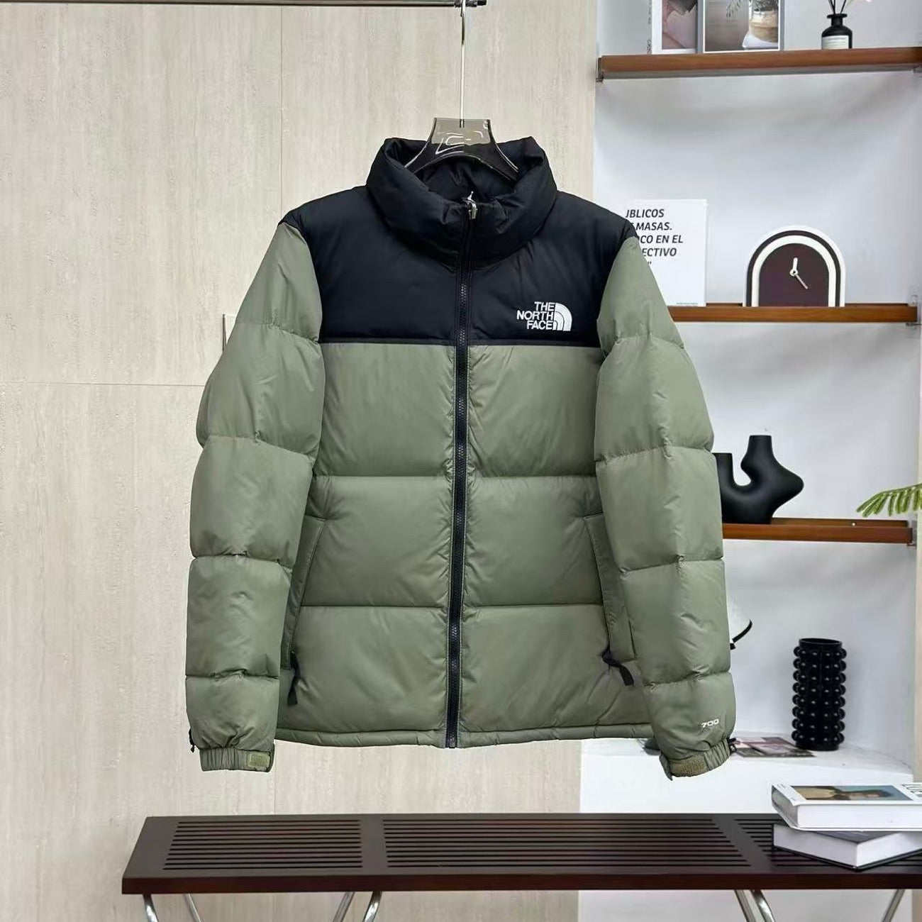 Unisex stand-collar embroidered thickened down jacket