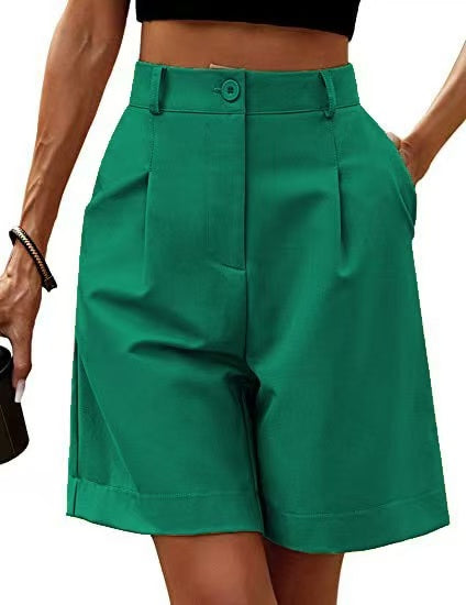 Knitted pleated Bermuda shorts