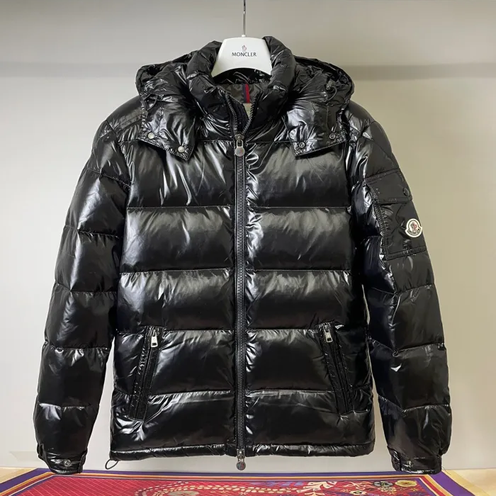 2025 Thickened, Warm, and Cold-Resistant Outerwear