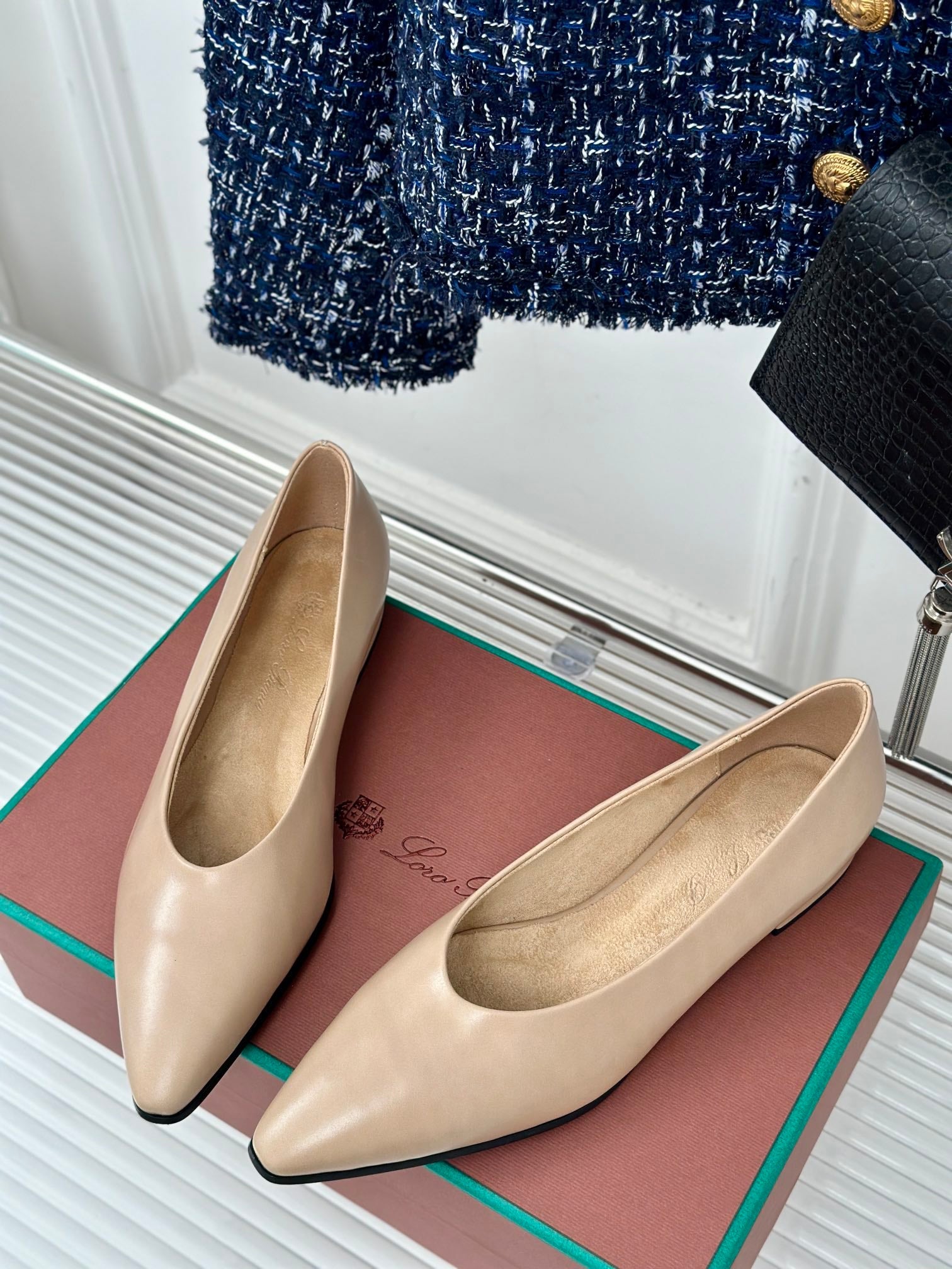 Loro Pia**/ LP 24𝐒Classic and beautiful retro witch flat shoes top quality 1:1 VIP