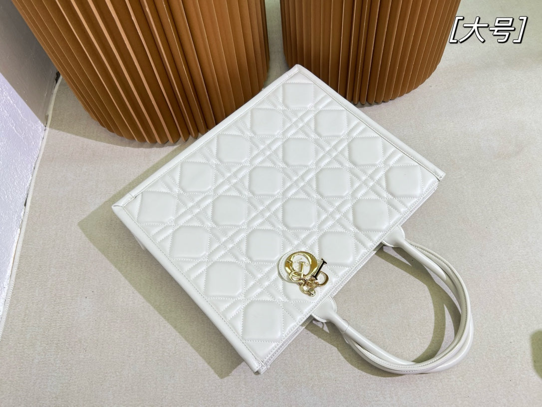 D new style hand-held crossbody bag