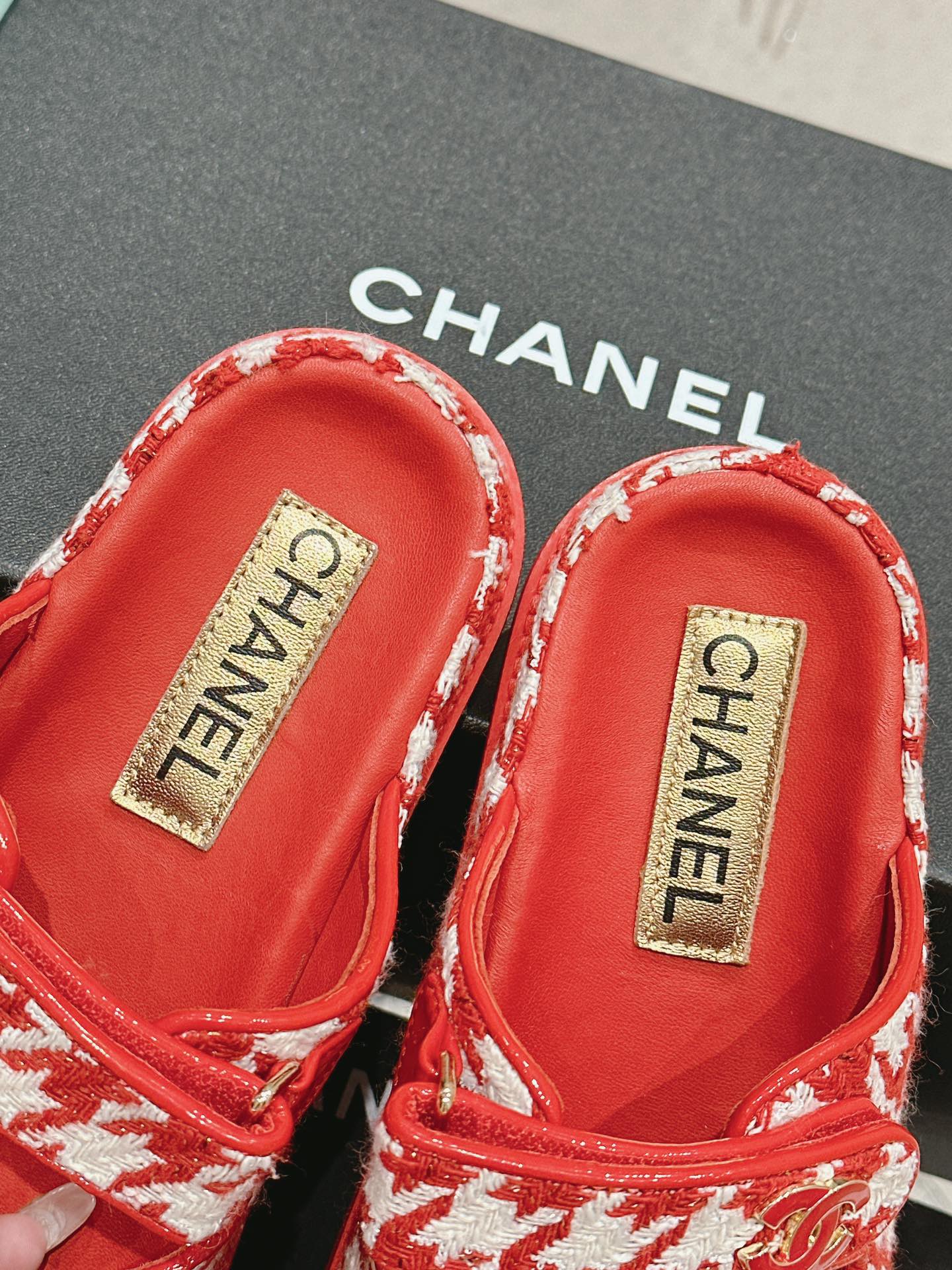 C24 new latest slippers VIP1:1